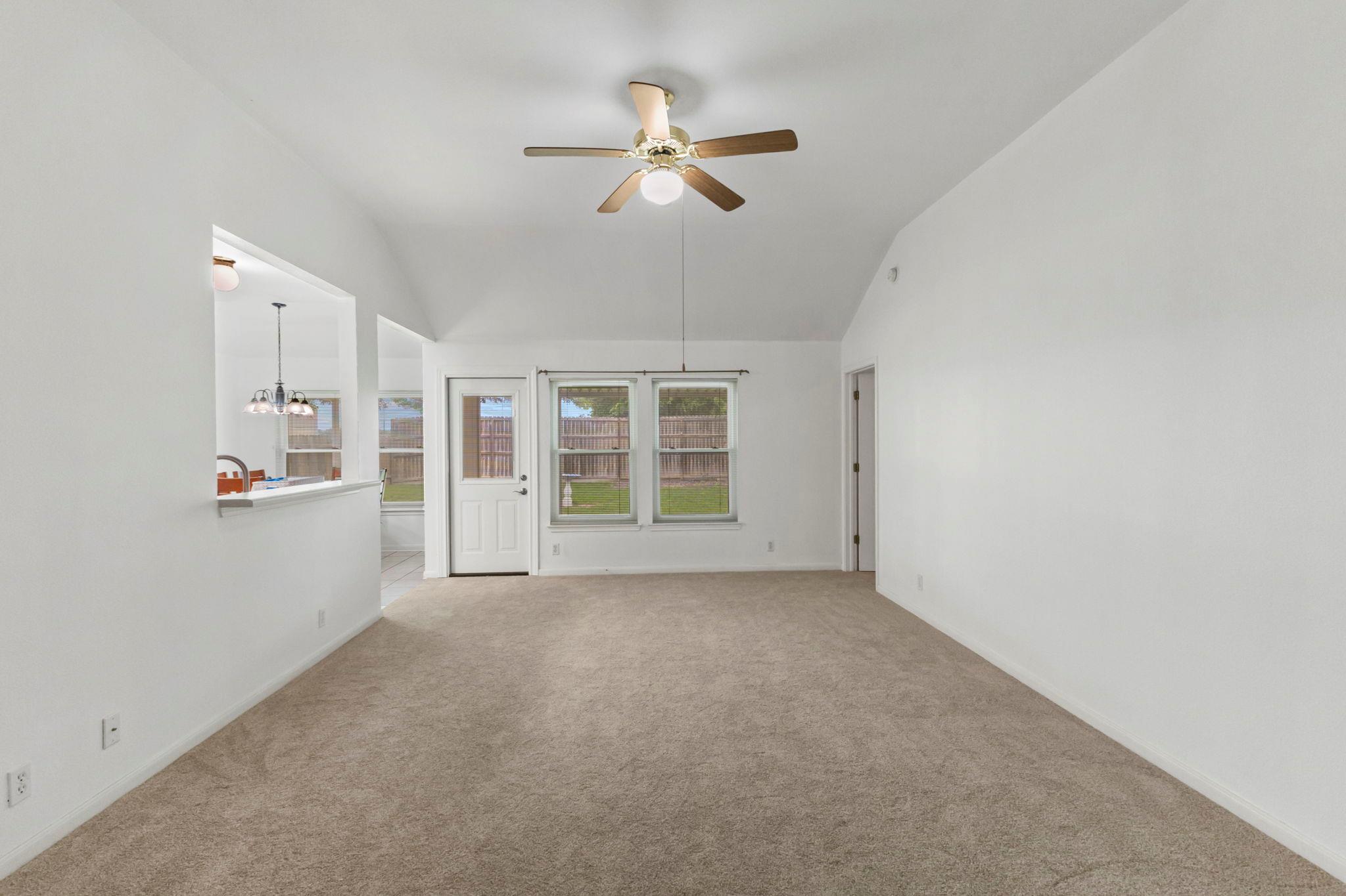 290 Bailey Loop, Kyle, TX 78640