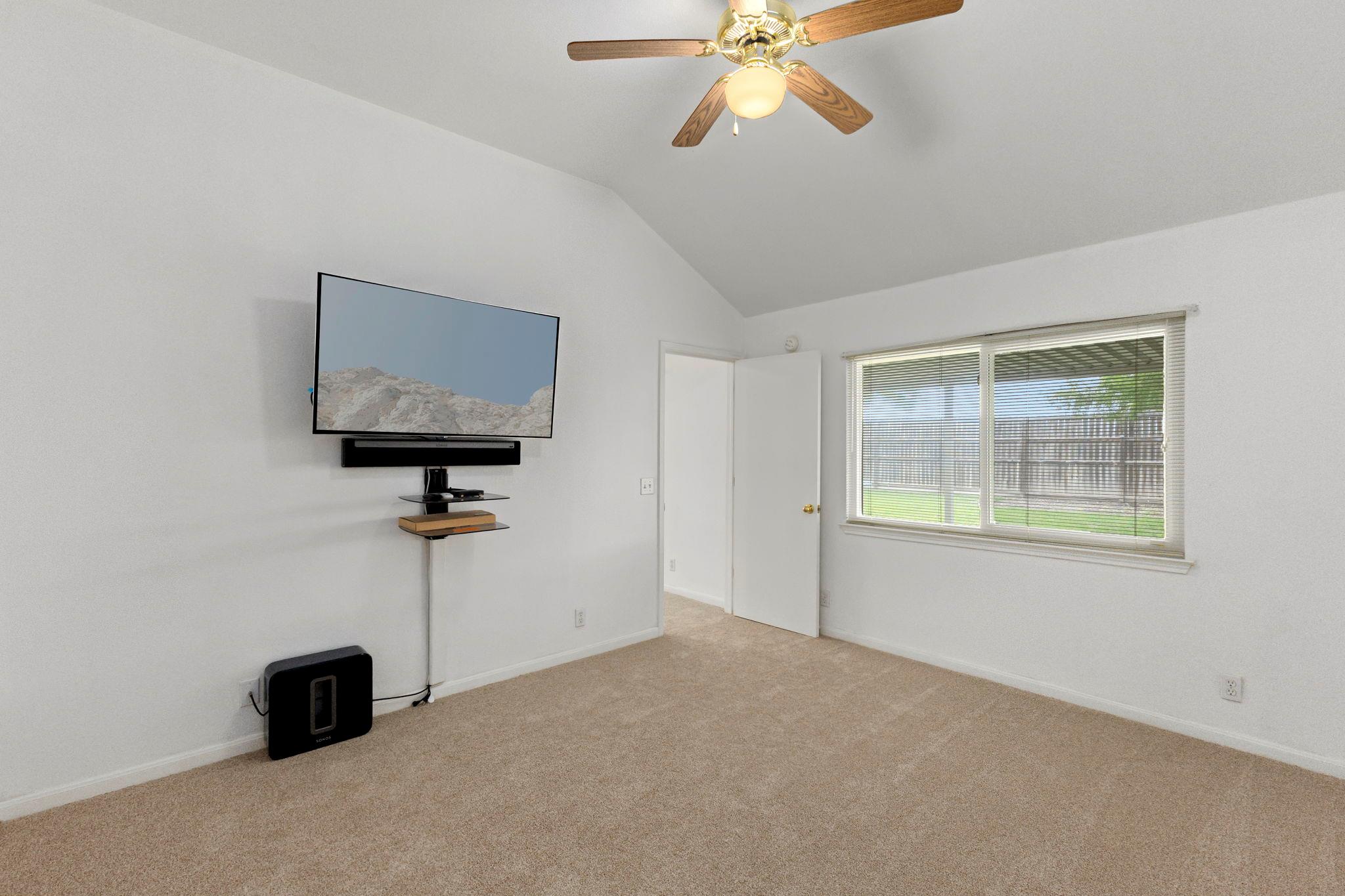 290 Bailey Loop, Kyle, TX 78640