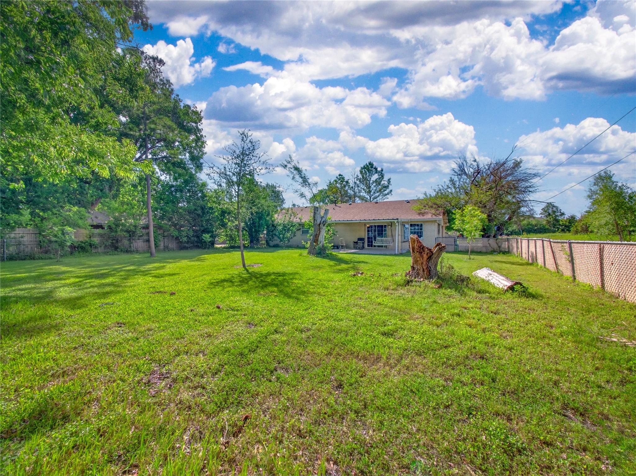 719 W Karnes Dr, Robinson, TX 76706