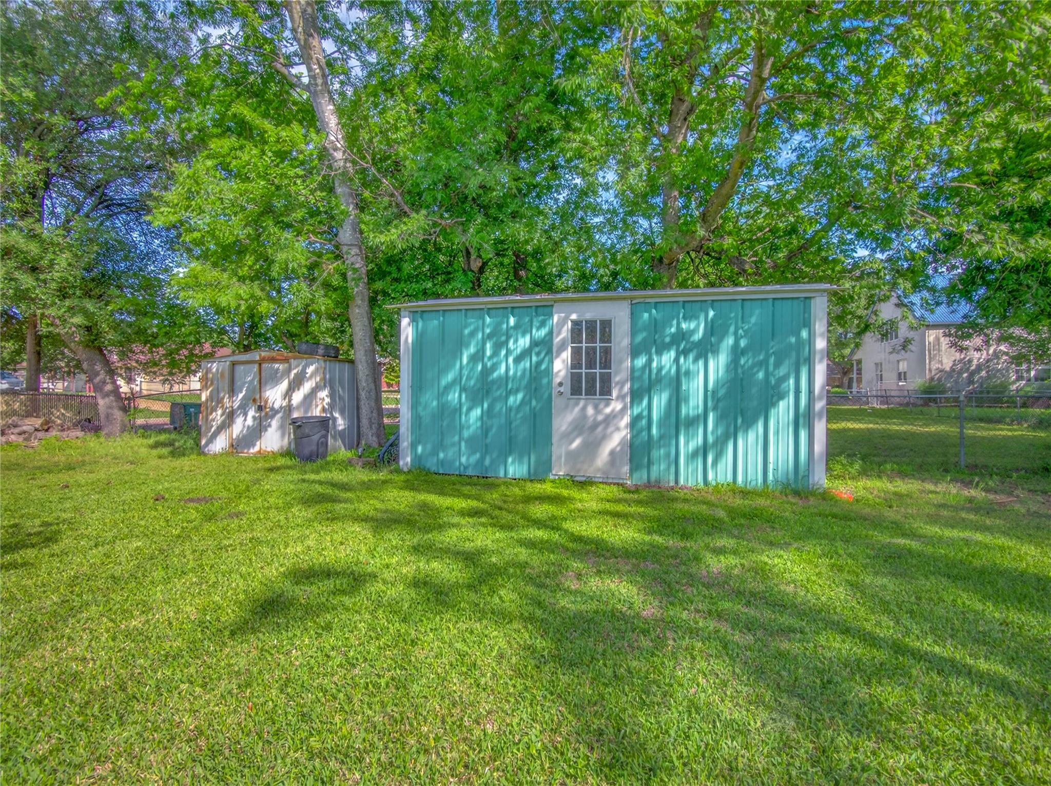 719 W Karnes Dr, Robinson, TX 76706