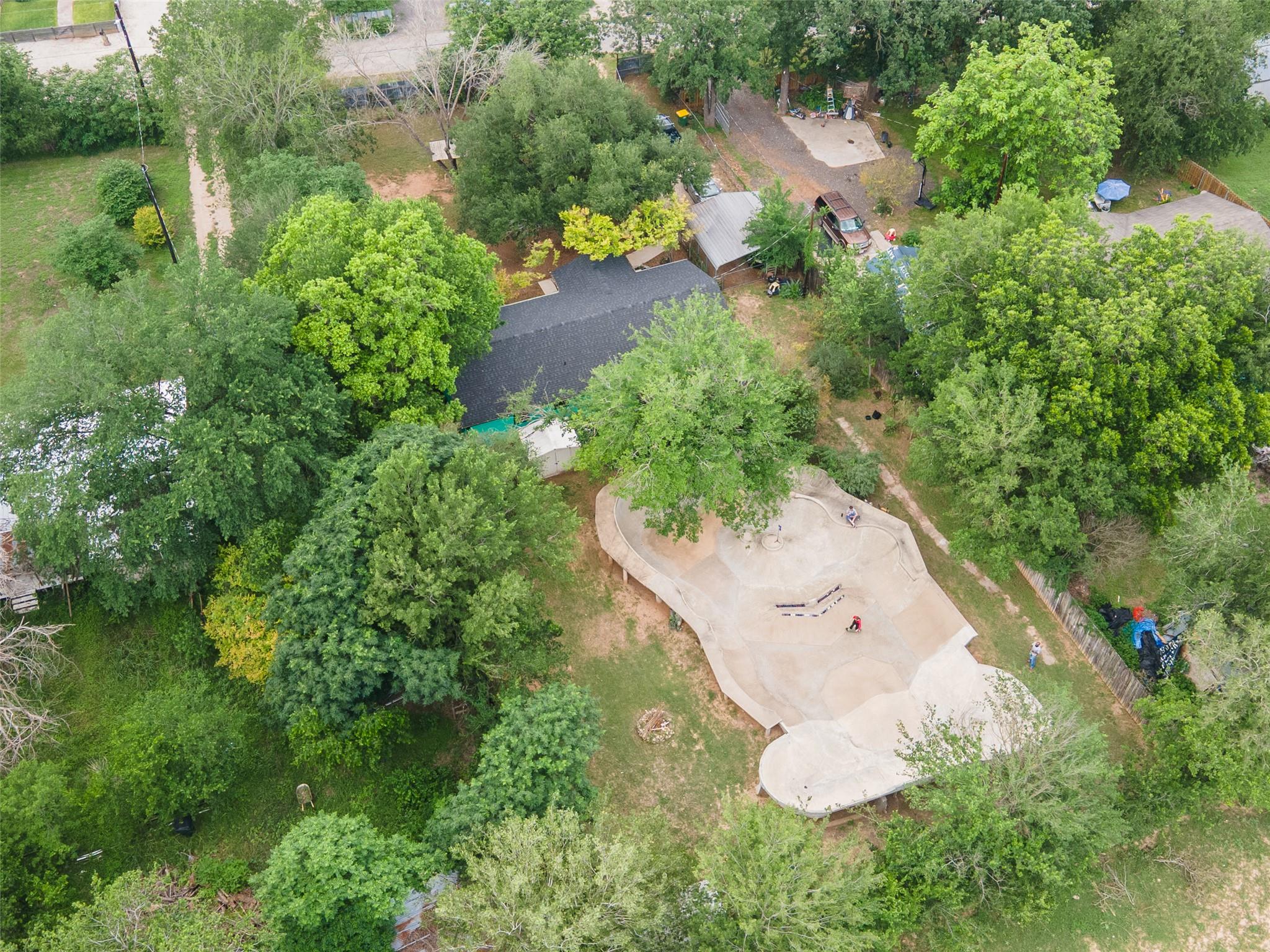 3209 River Rd, Cedar Creek, TX 78612
