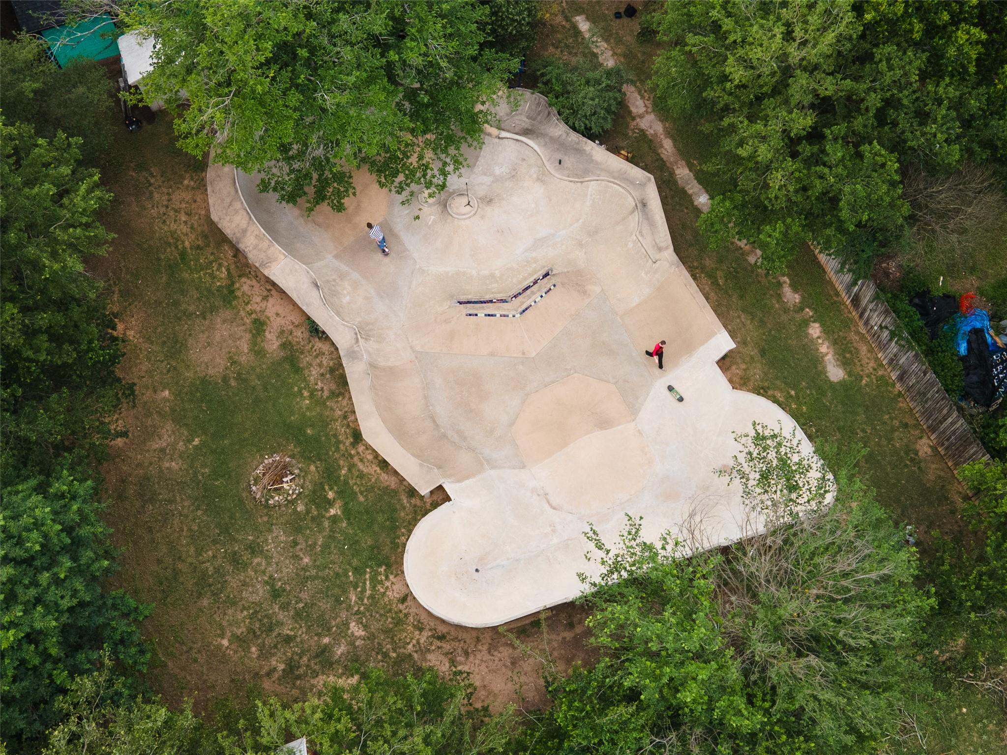 3209 River Rd, Cedar Creek, TX 78612