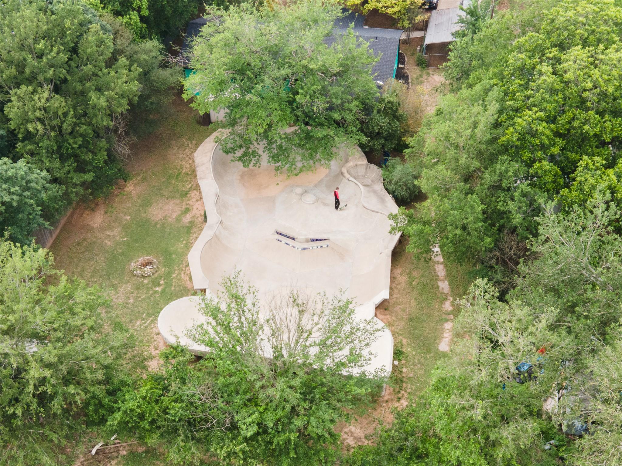 3209 River Rd, Cedar Creek, TX 78612