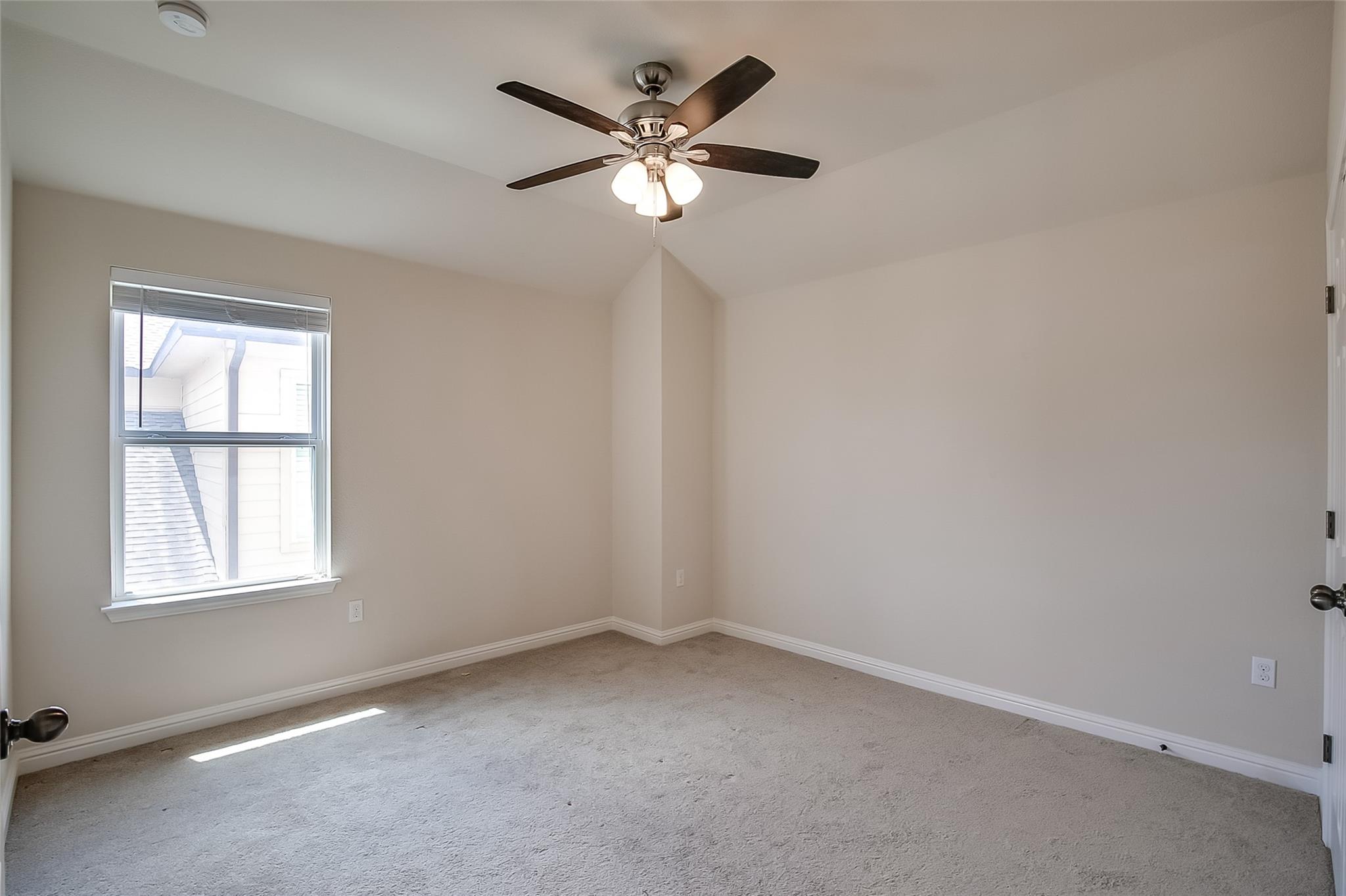 9424 Kyles Stake Rd, Austin, TX 78717