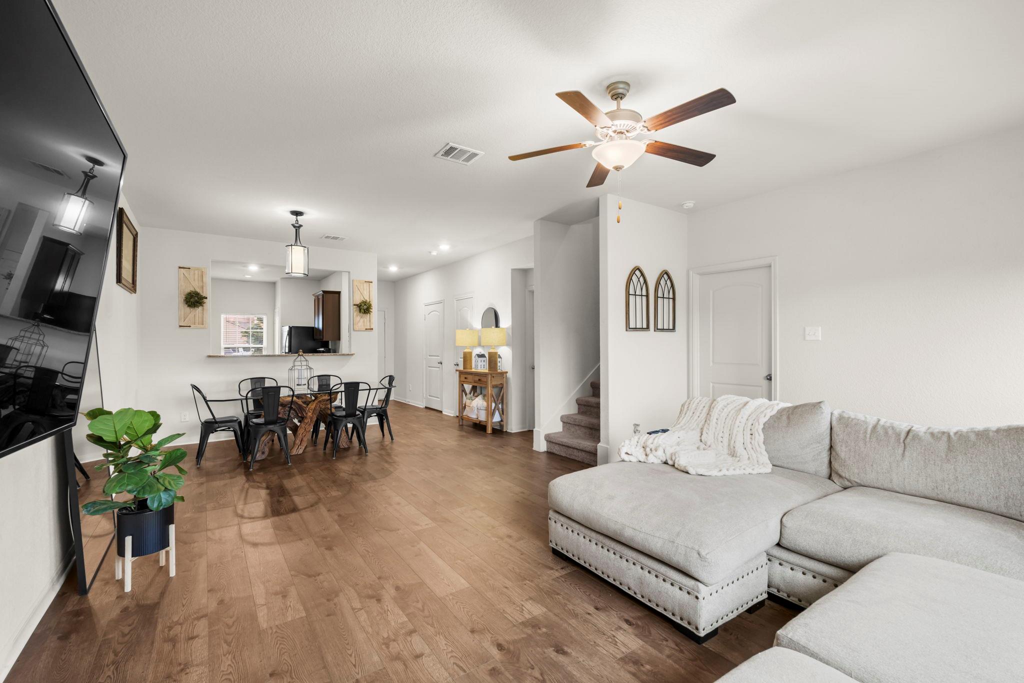 660 Yearwood Ln, Jarrell, TX 76537
