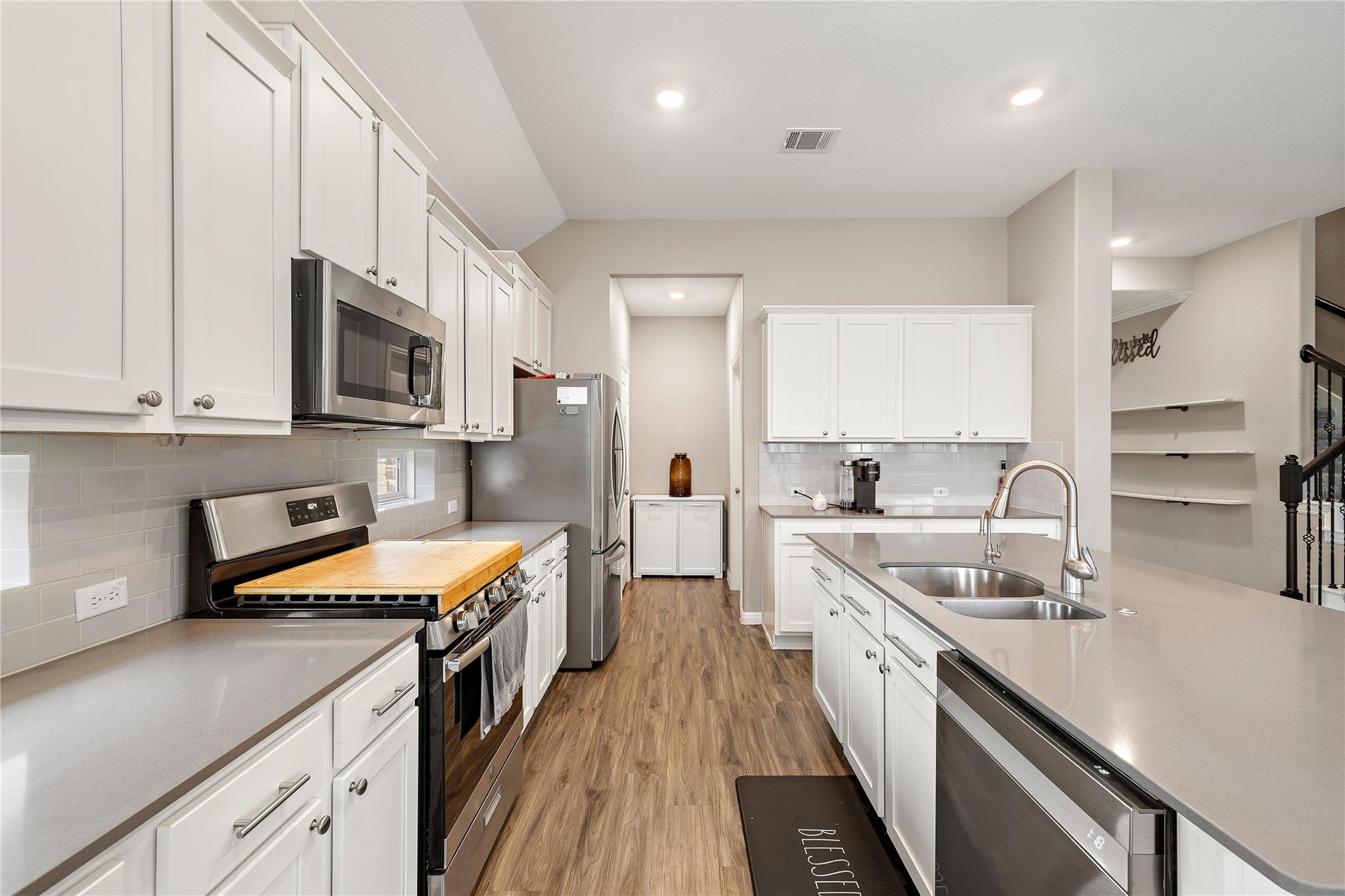 129 Magdalene Way, Liberty Hill, TX 78642