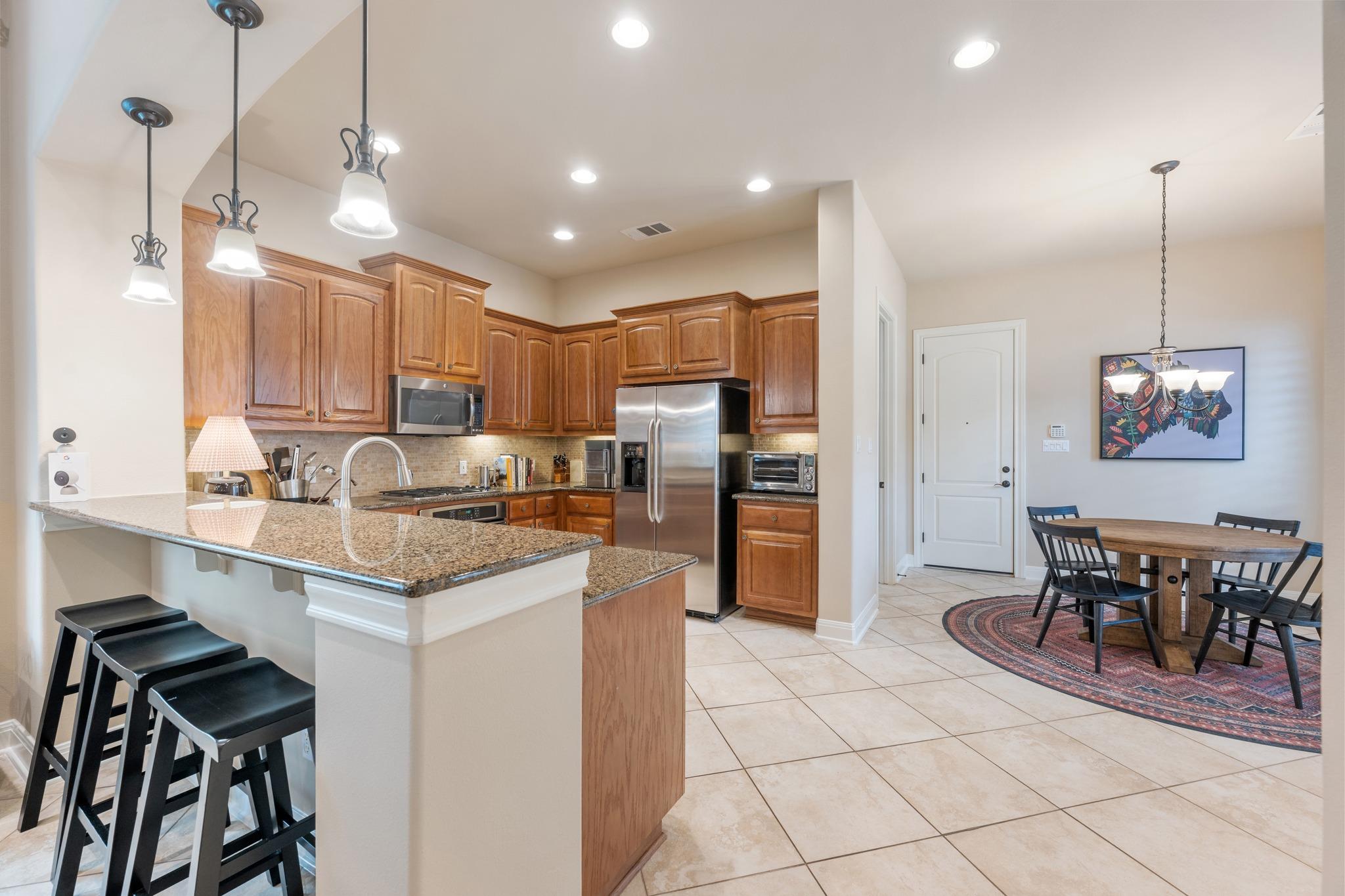 2813 University Club Dr, Austin, TX 78732
