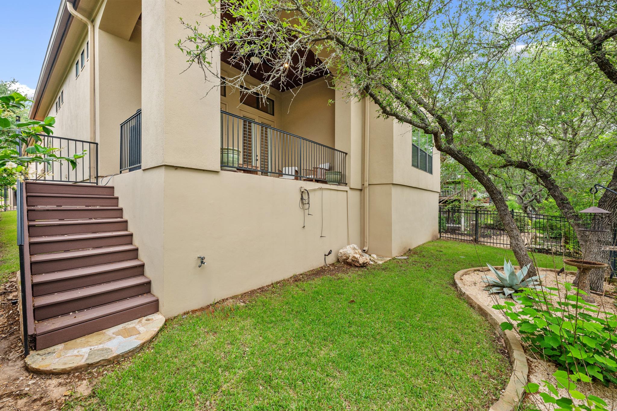 2813 University Club Dr, Austin, TX 78732