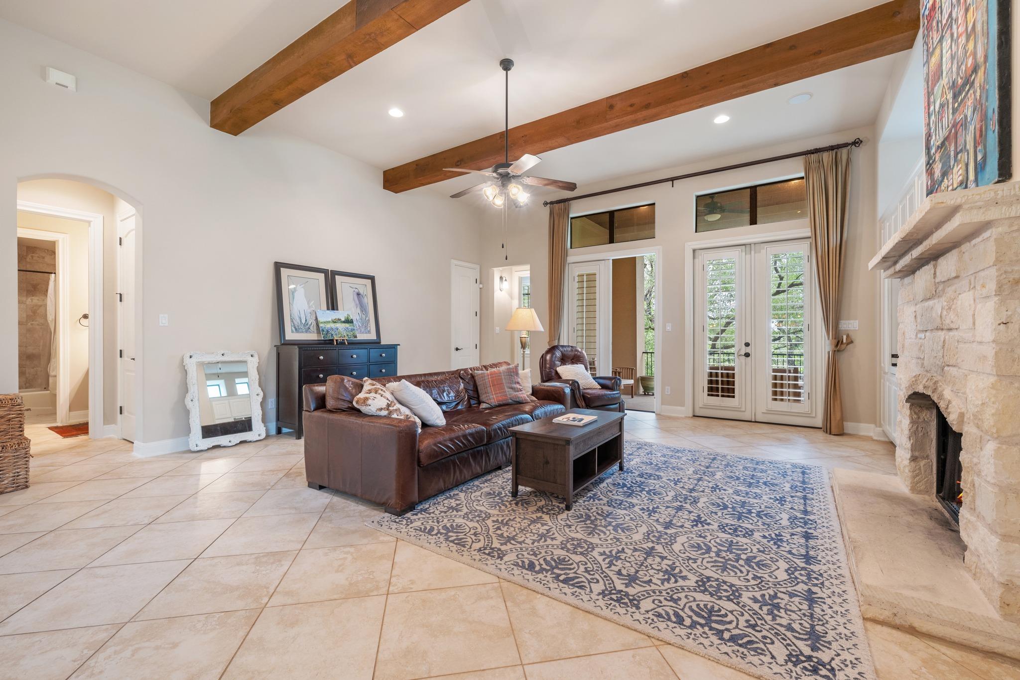 2813 University Club Dr, Austin, TX 78732