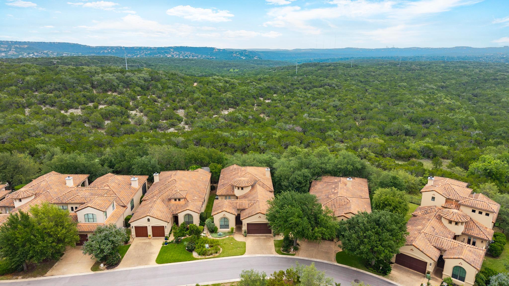 2813 University Club Dr, Austin, TX 78732