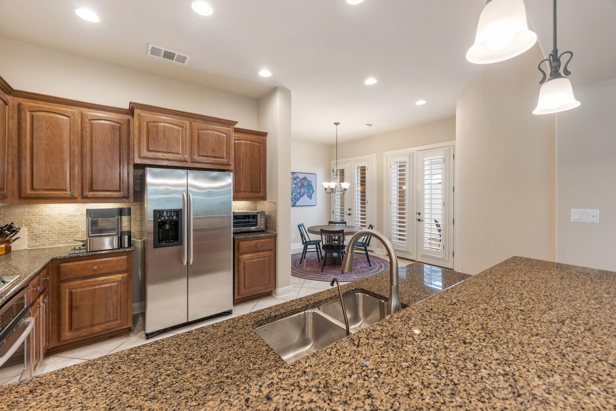 2813 University Club Dr, Austin, TX 78732