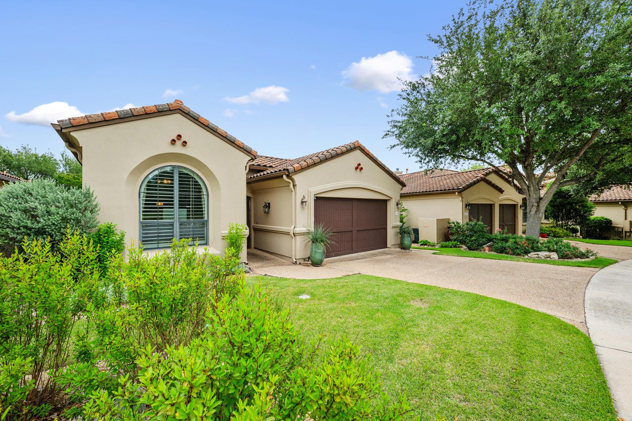 2813 University Club Dr, Austin, TX 78732