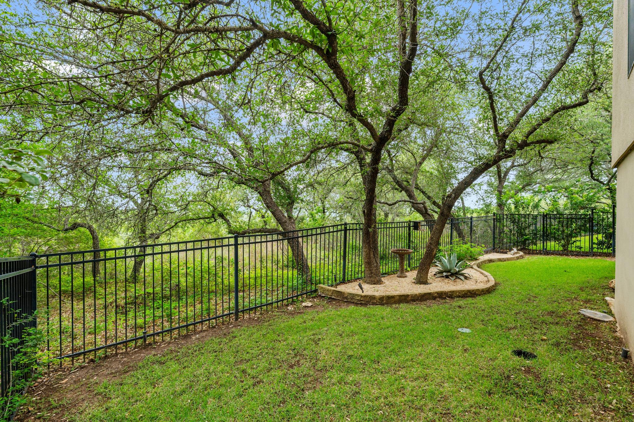 2813 University Club Dr, Austin, TX 78732