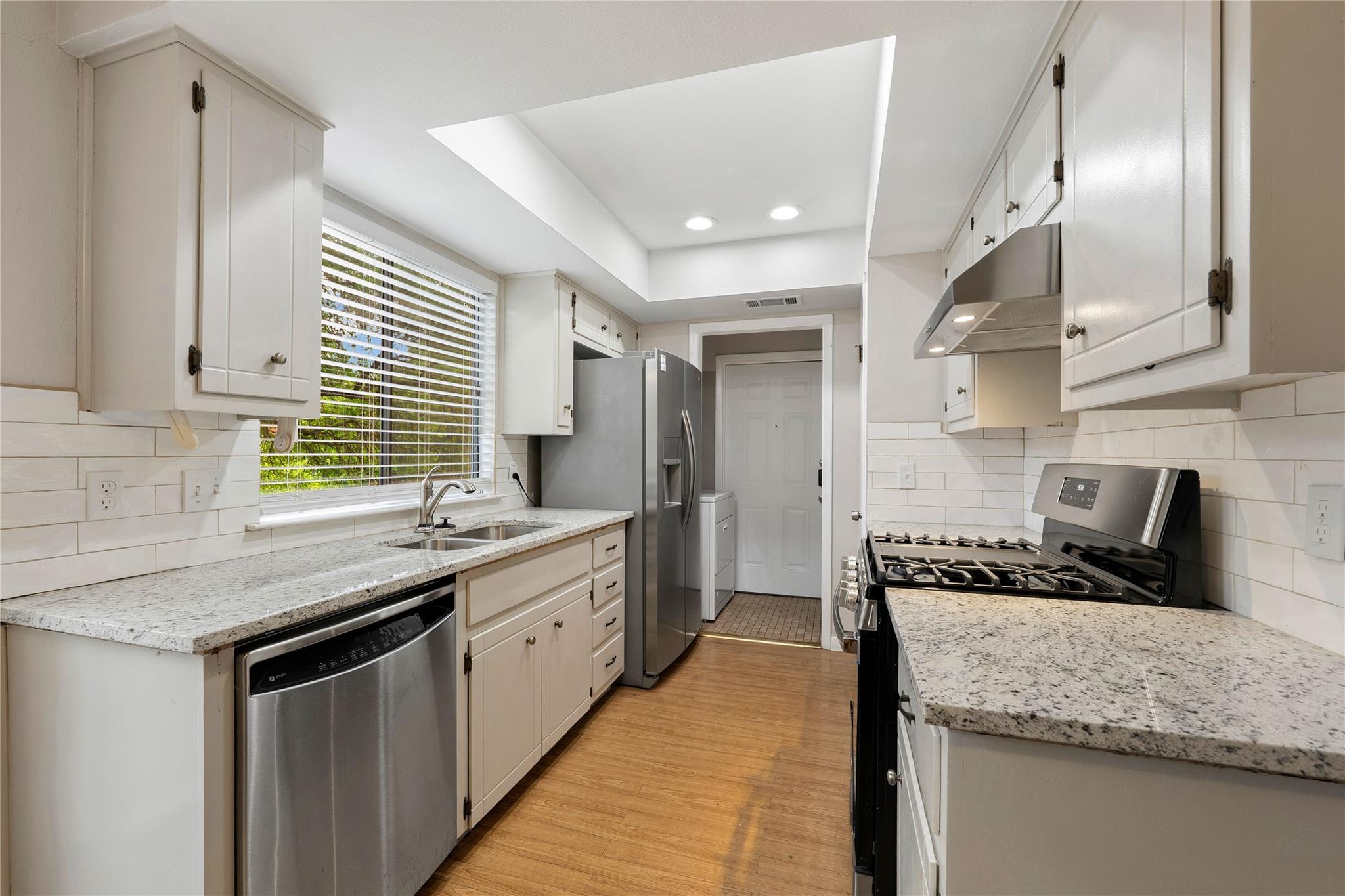 3222 Tamarron Blvd # B, Austin, TX 78746