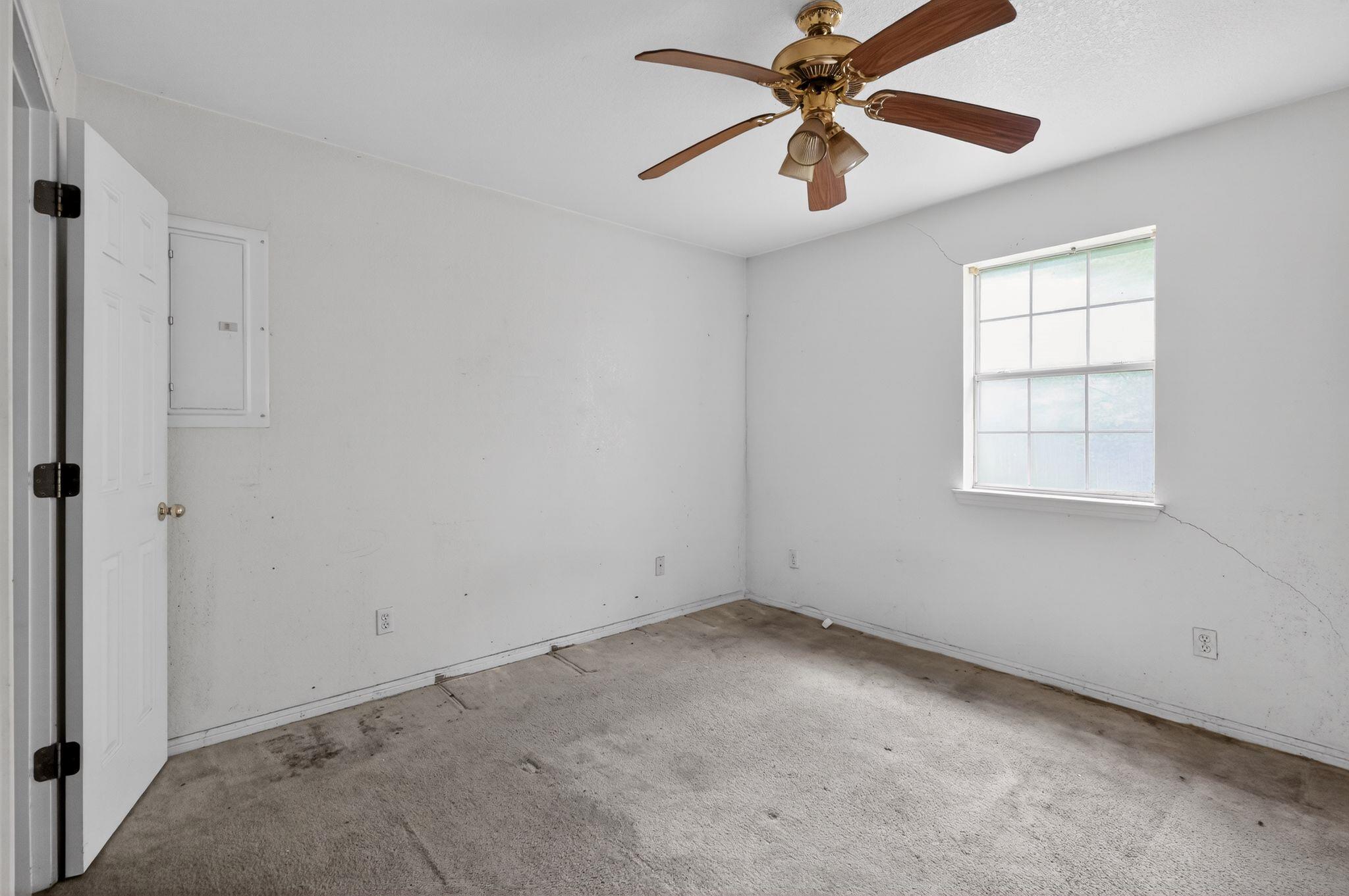 1003 S 4th St, Temple, TX 76504