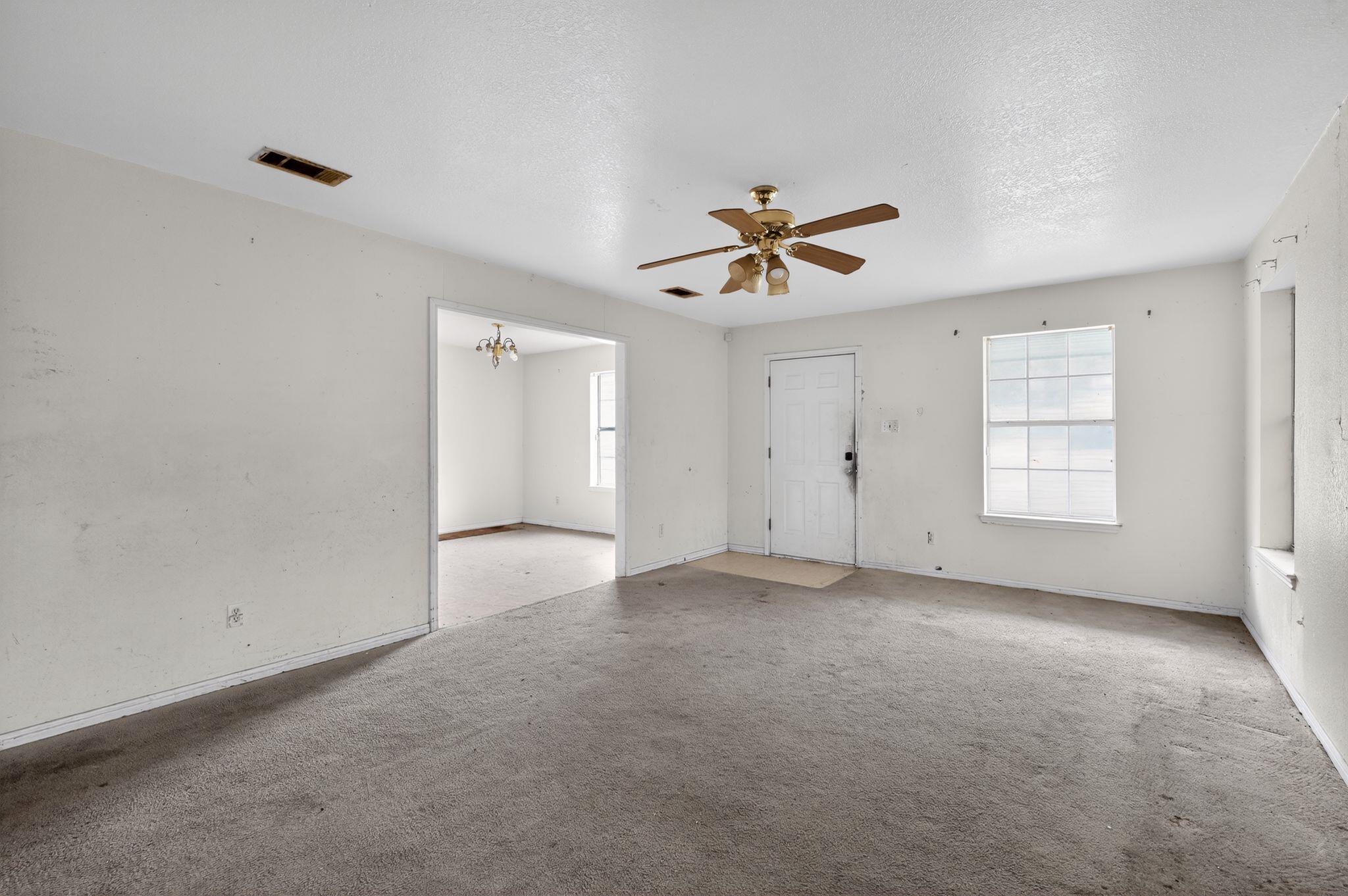 1003 S 4th St, Temple, TX 76504