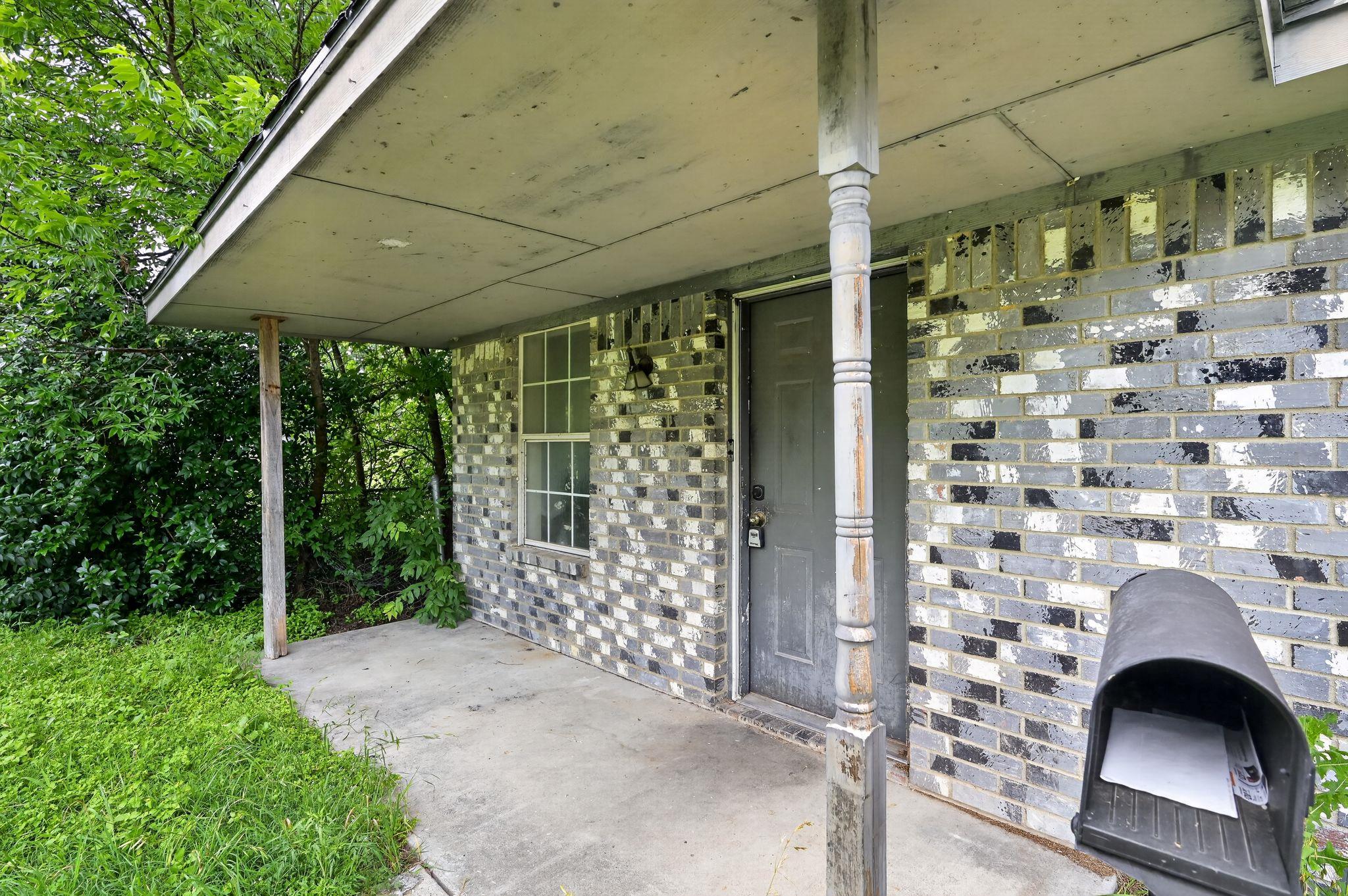 1003 S 4th St, Temple, TX 76504