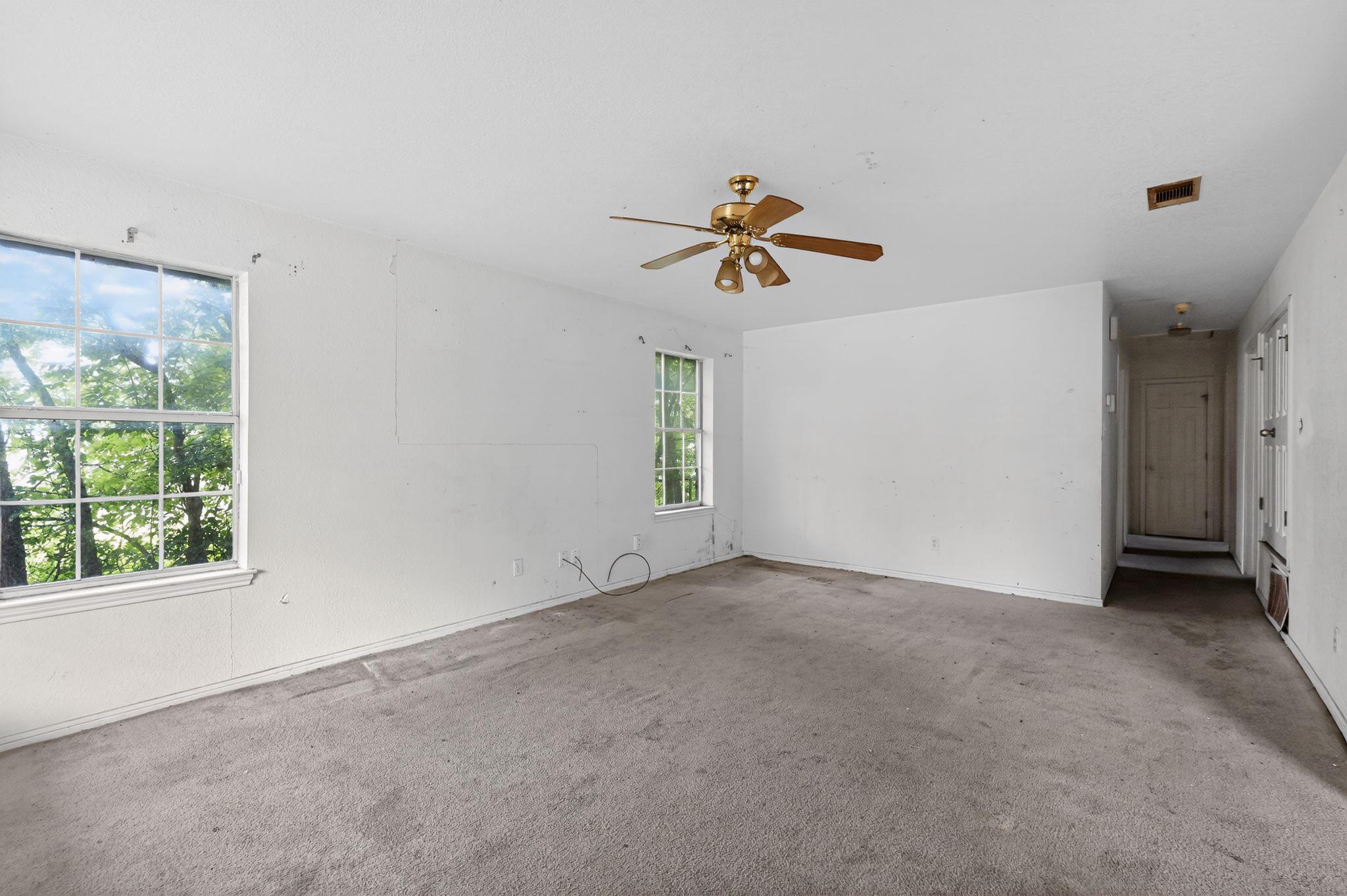 1003 S 4th St, Temple, TX 76504