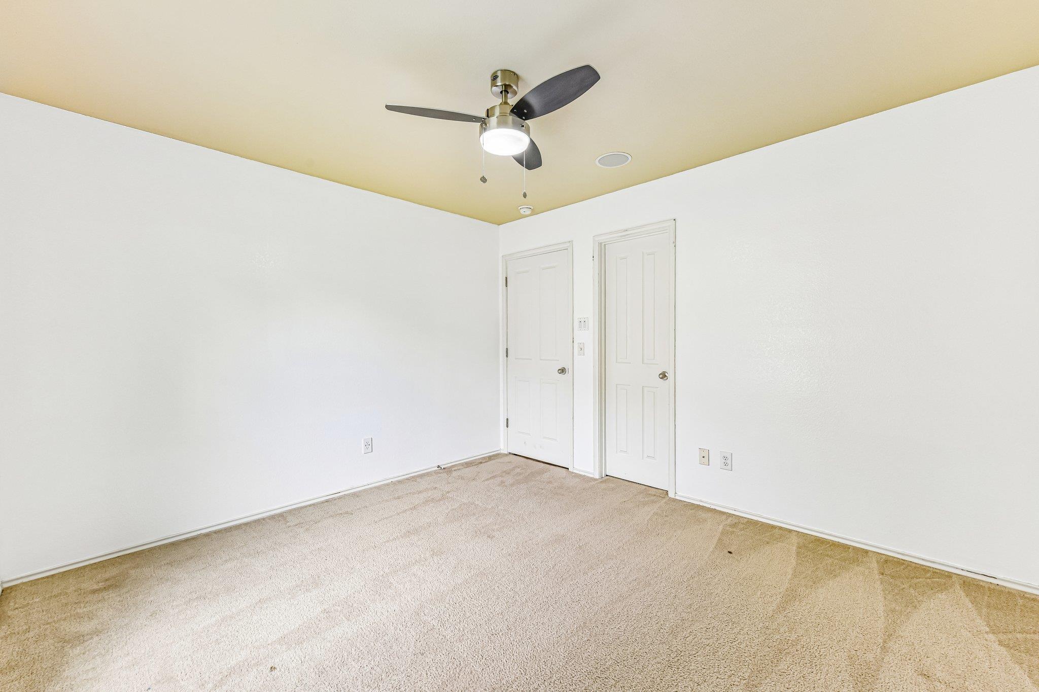 1520 Kothman Dr, Hutto, TX 78634