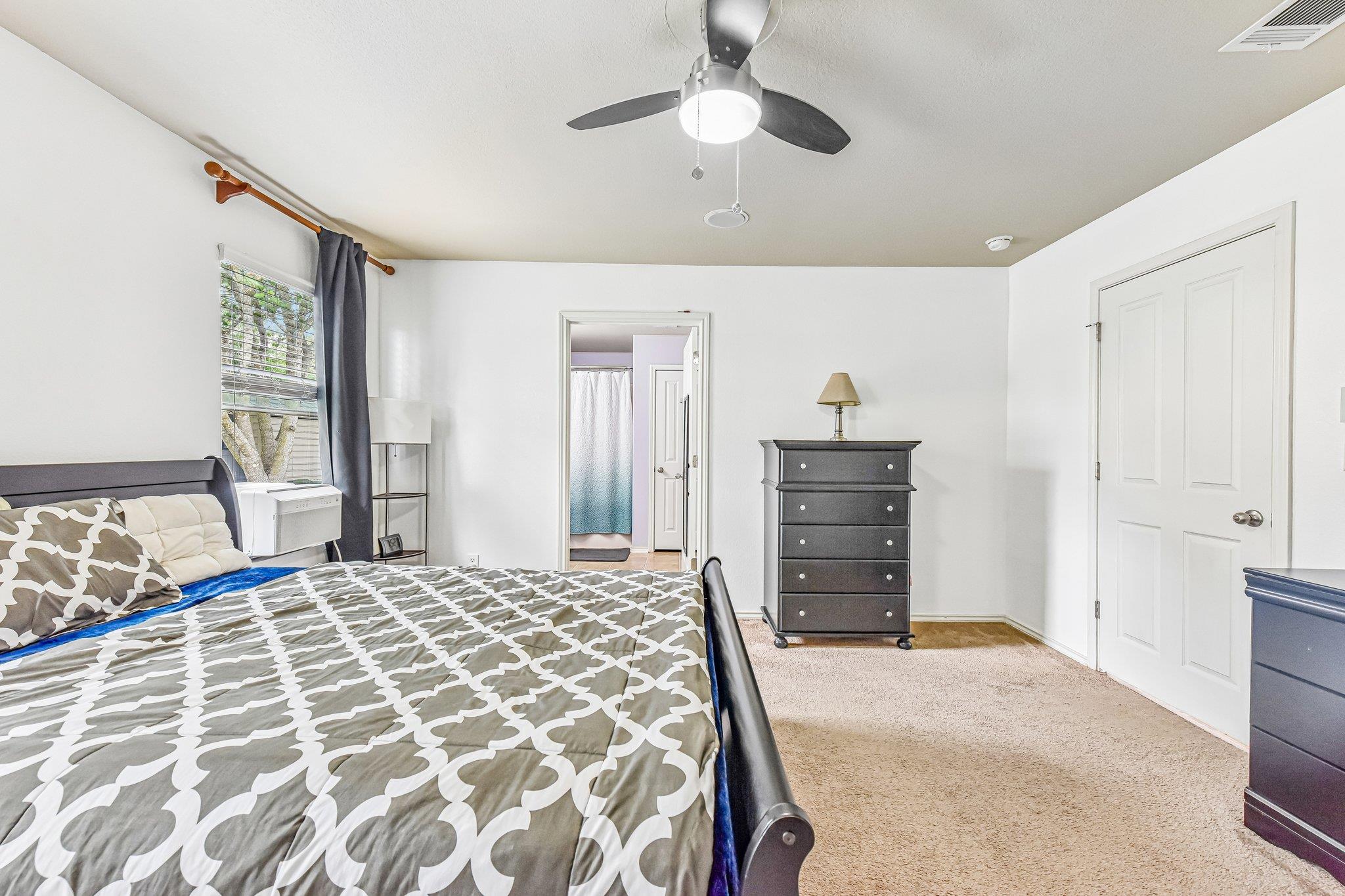 1520 Kothman Dr, Hutto, TX 78634