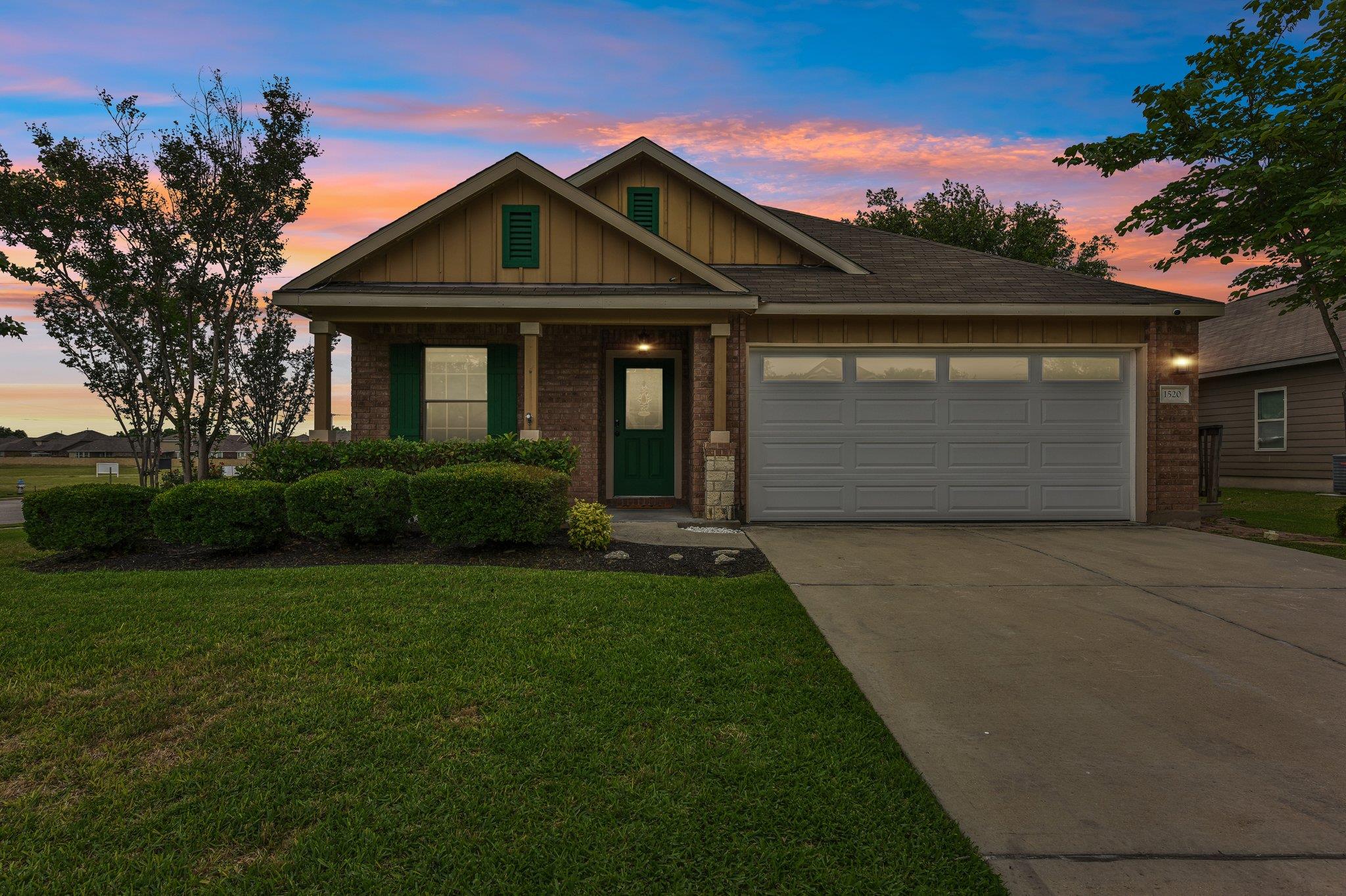 1520 Kothman Dr, Hutto, TX 78634