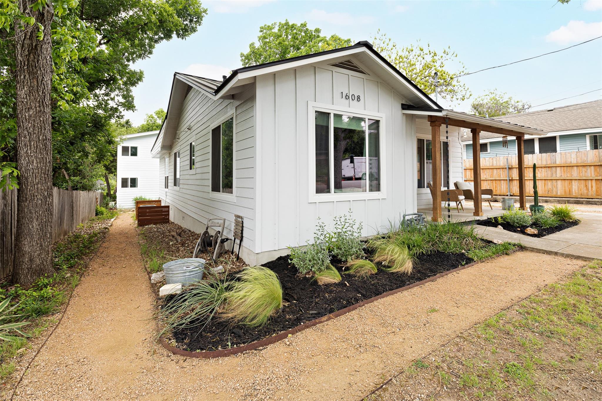 1608 Cedar Ave # A, Austin, TX 78702