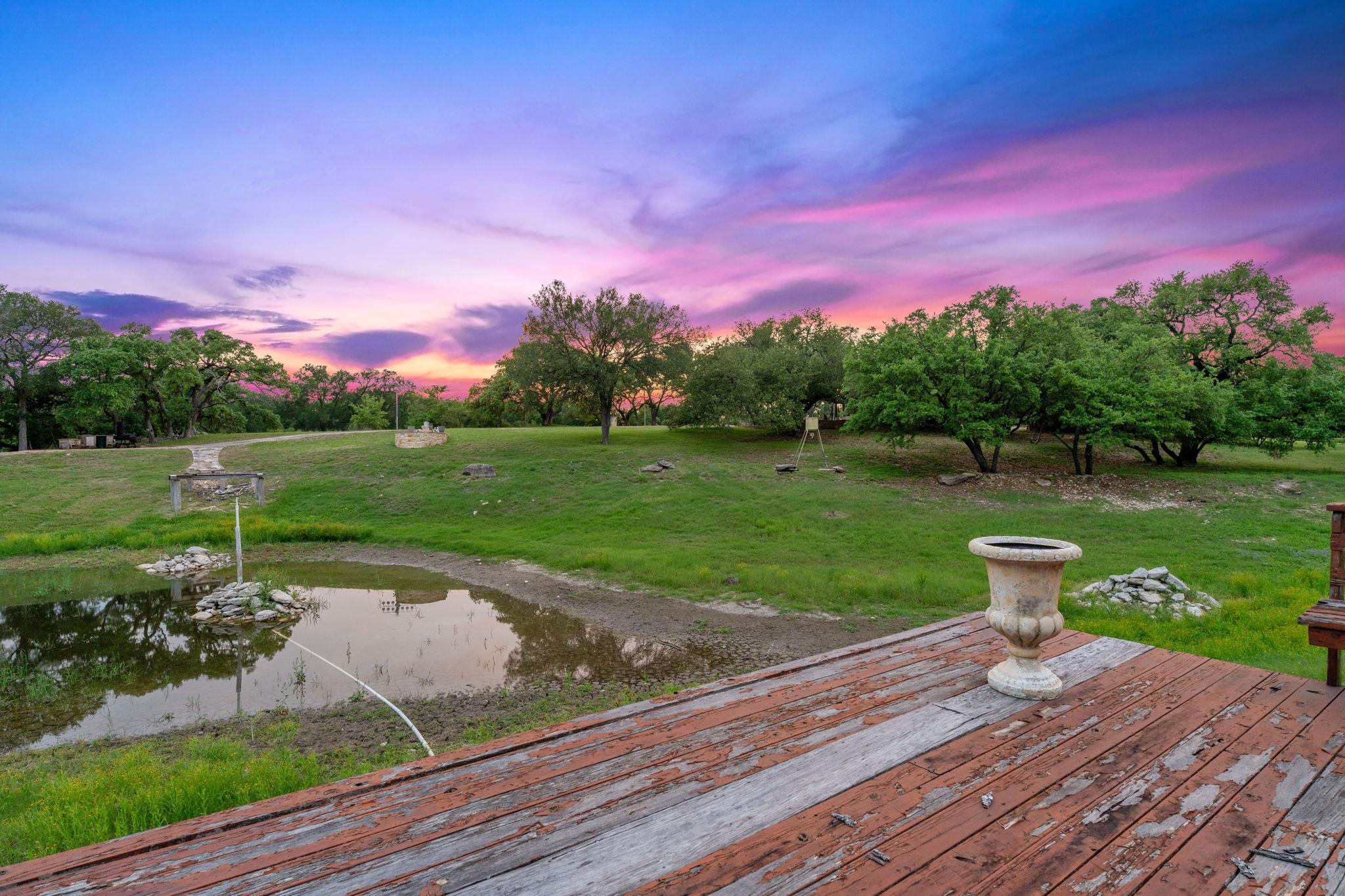 1550 Trebled Waters Trl, Driftwood, TX 78619