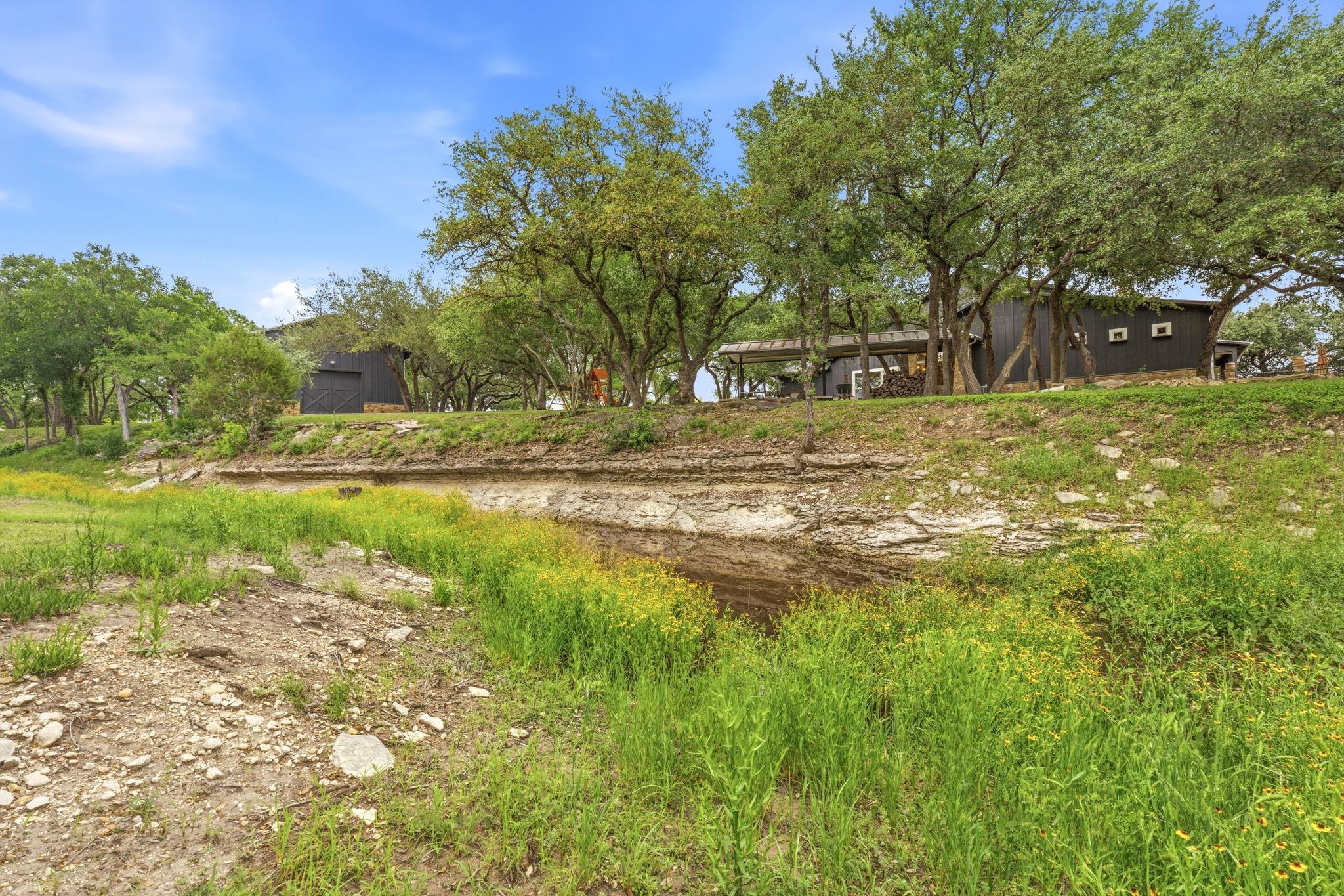 1550 Trebled Waters Trl, Driftwood, TX 78619