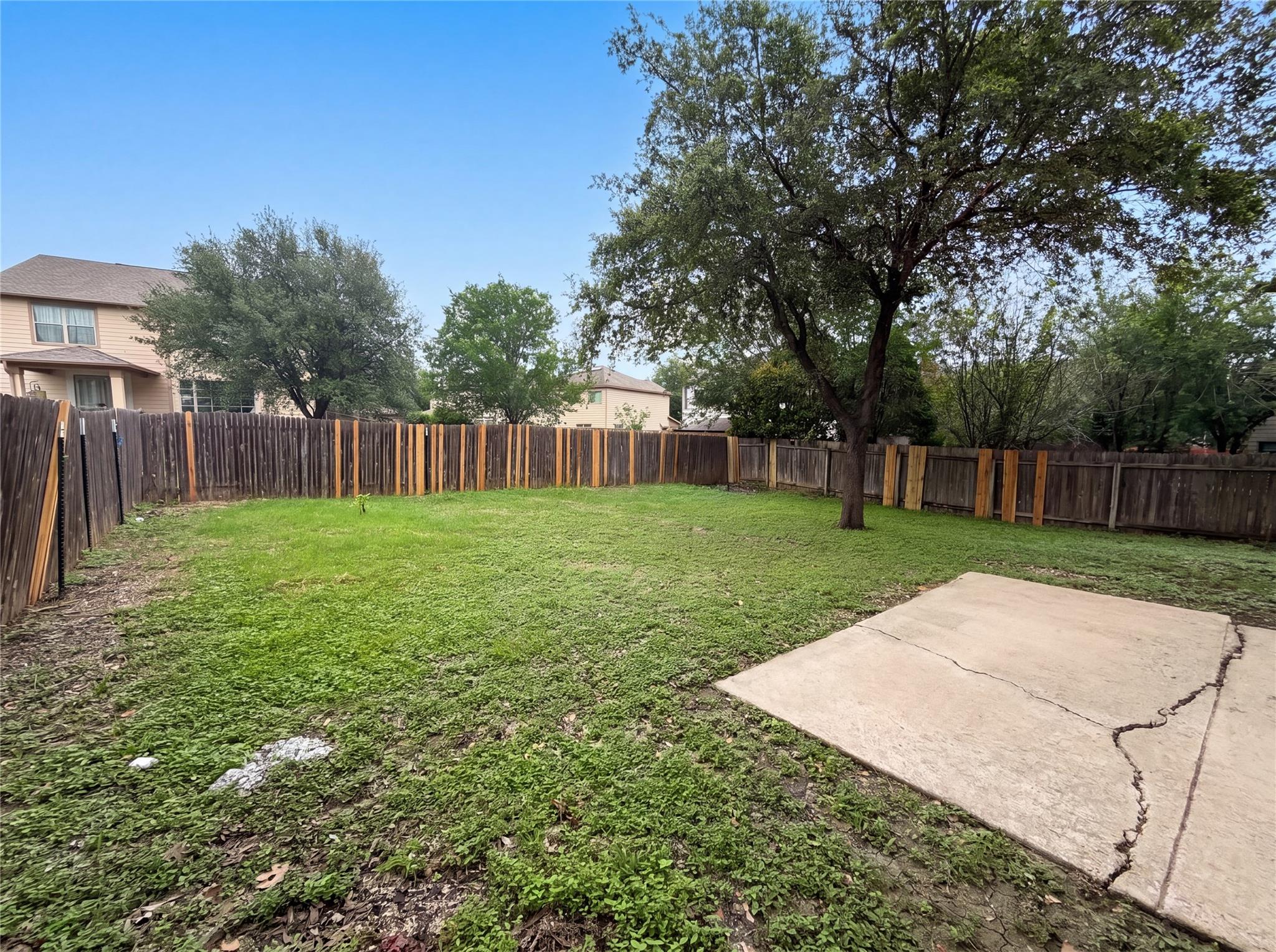 5406 S Hearsey Dr, Austin, TX 78744