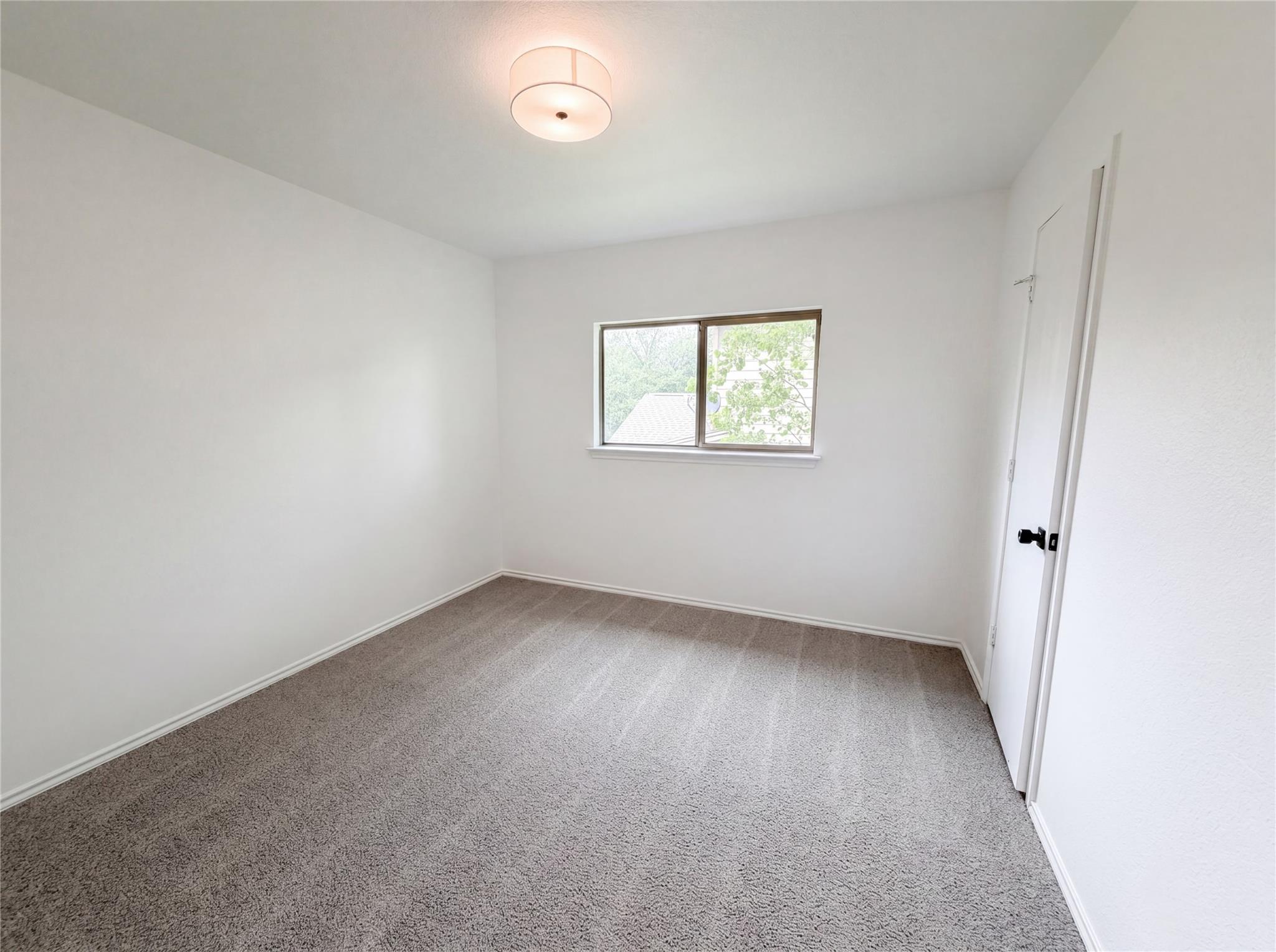 5406 S Hearsey Dr, Austin, TX 78744