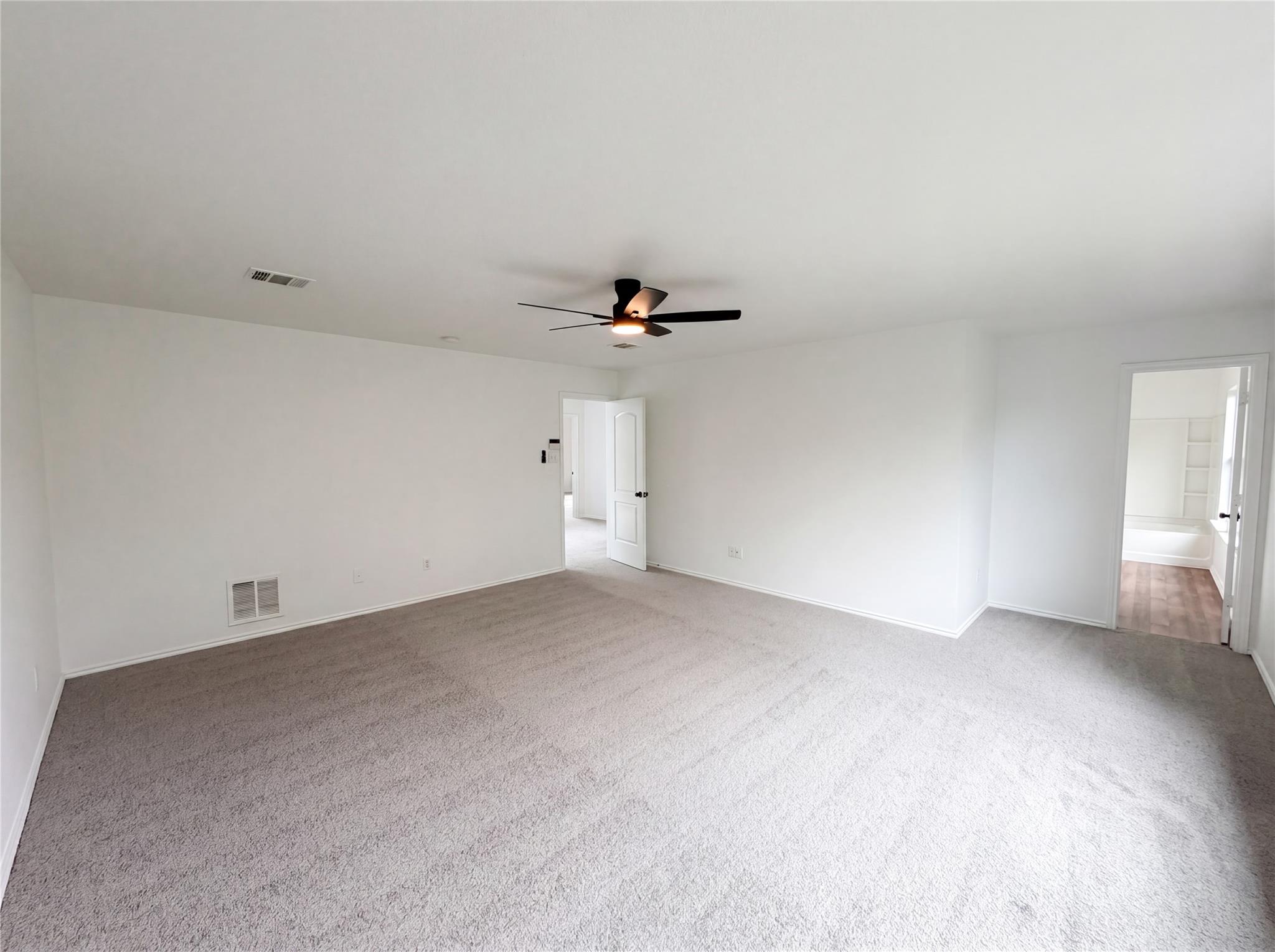 5406 S Hearsey Dr, Austin, TX 78744