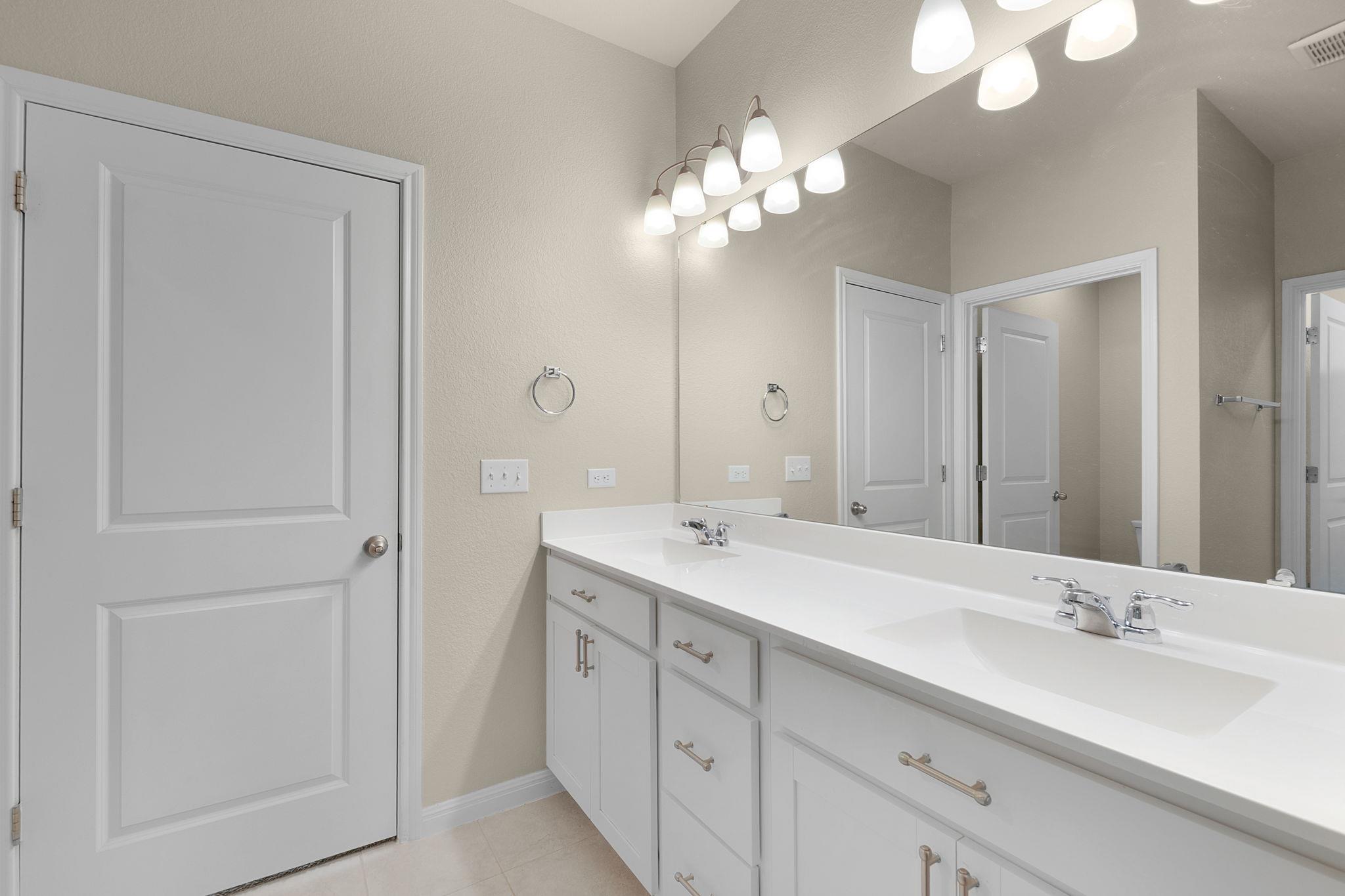112 Creek Plum Ct, Liberty Hill, TX 78642