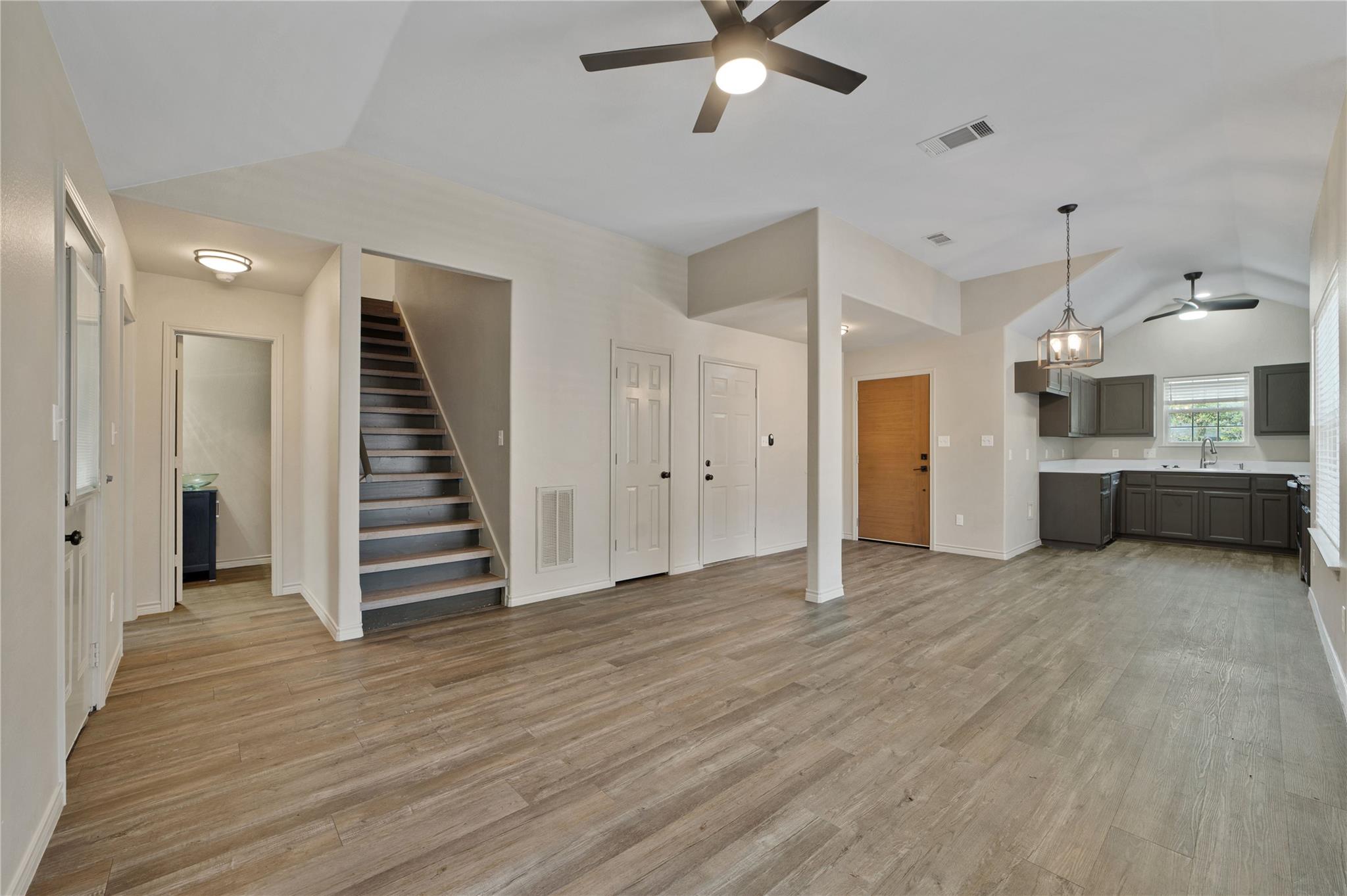 1405 Girard Ave, San Marcos, TX 78666