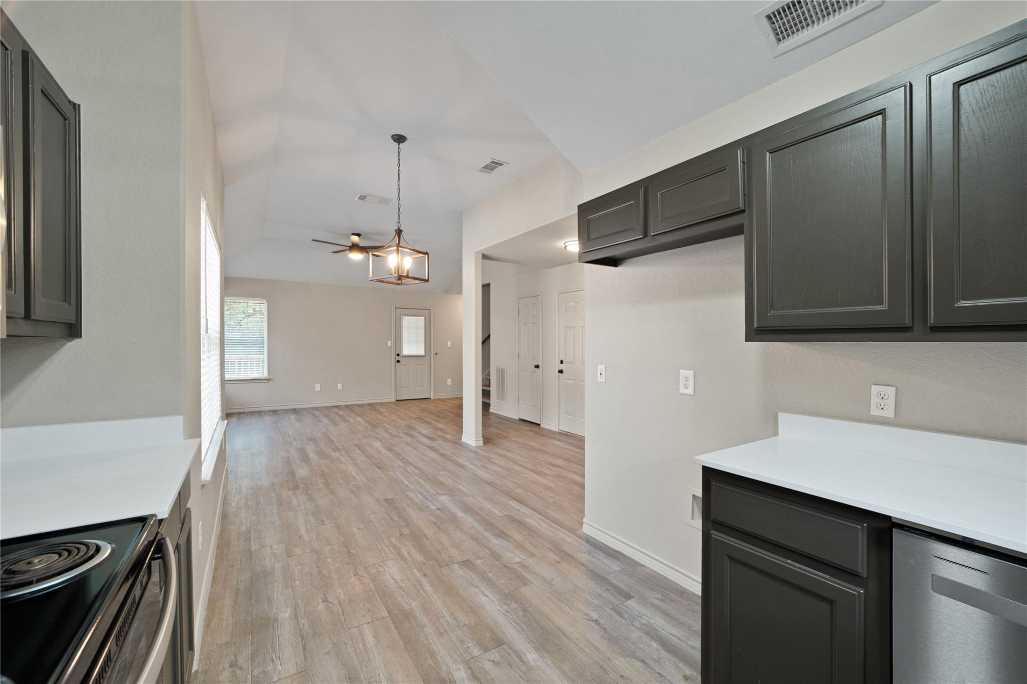 1405 Girard Ave, San Marcos, TX 78666