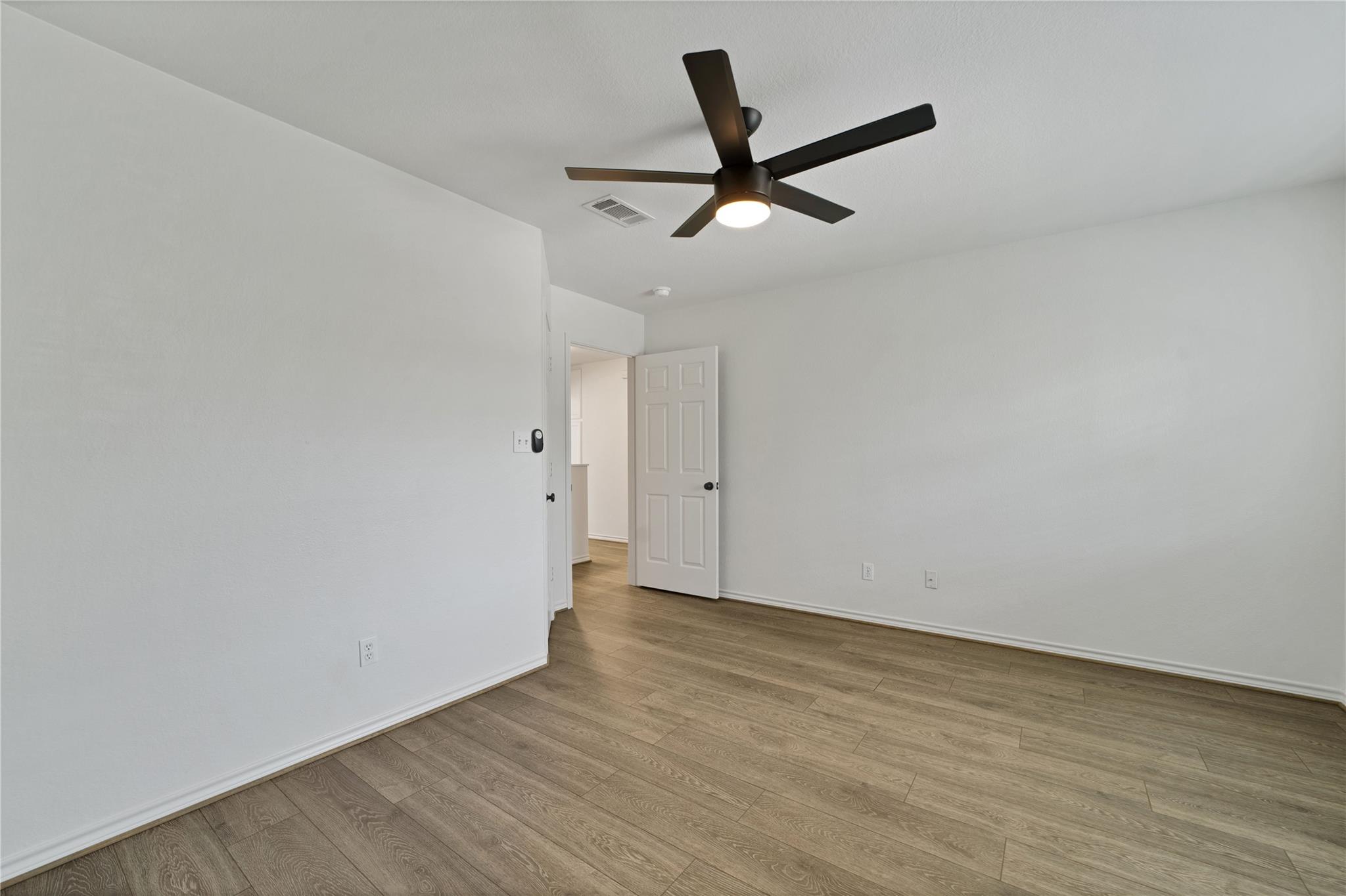 1405 Girard Ave, San Marcos, TX 78666