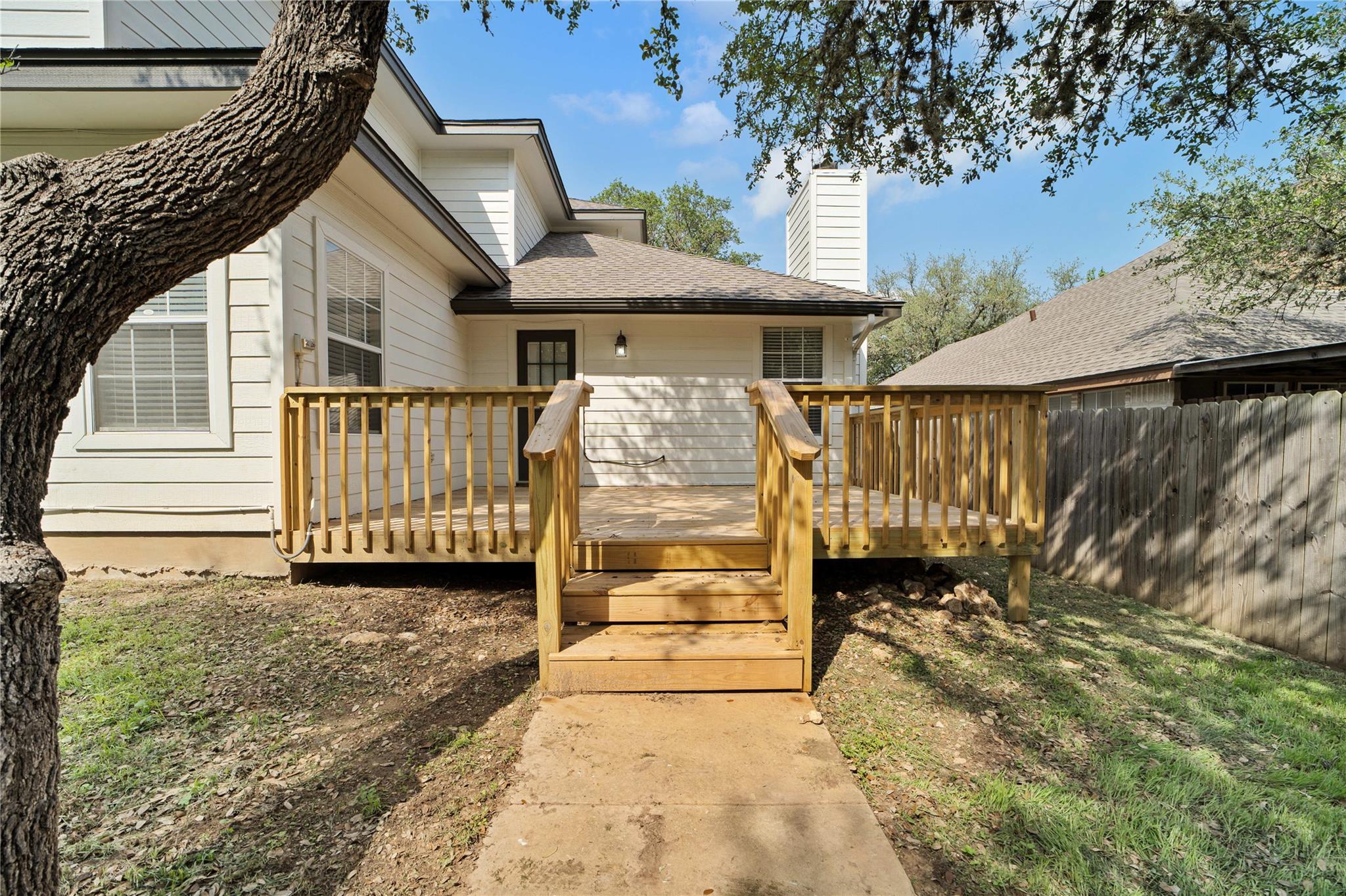 1405 Girard Ave, San Marcos, TX 78666