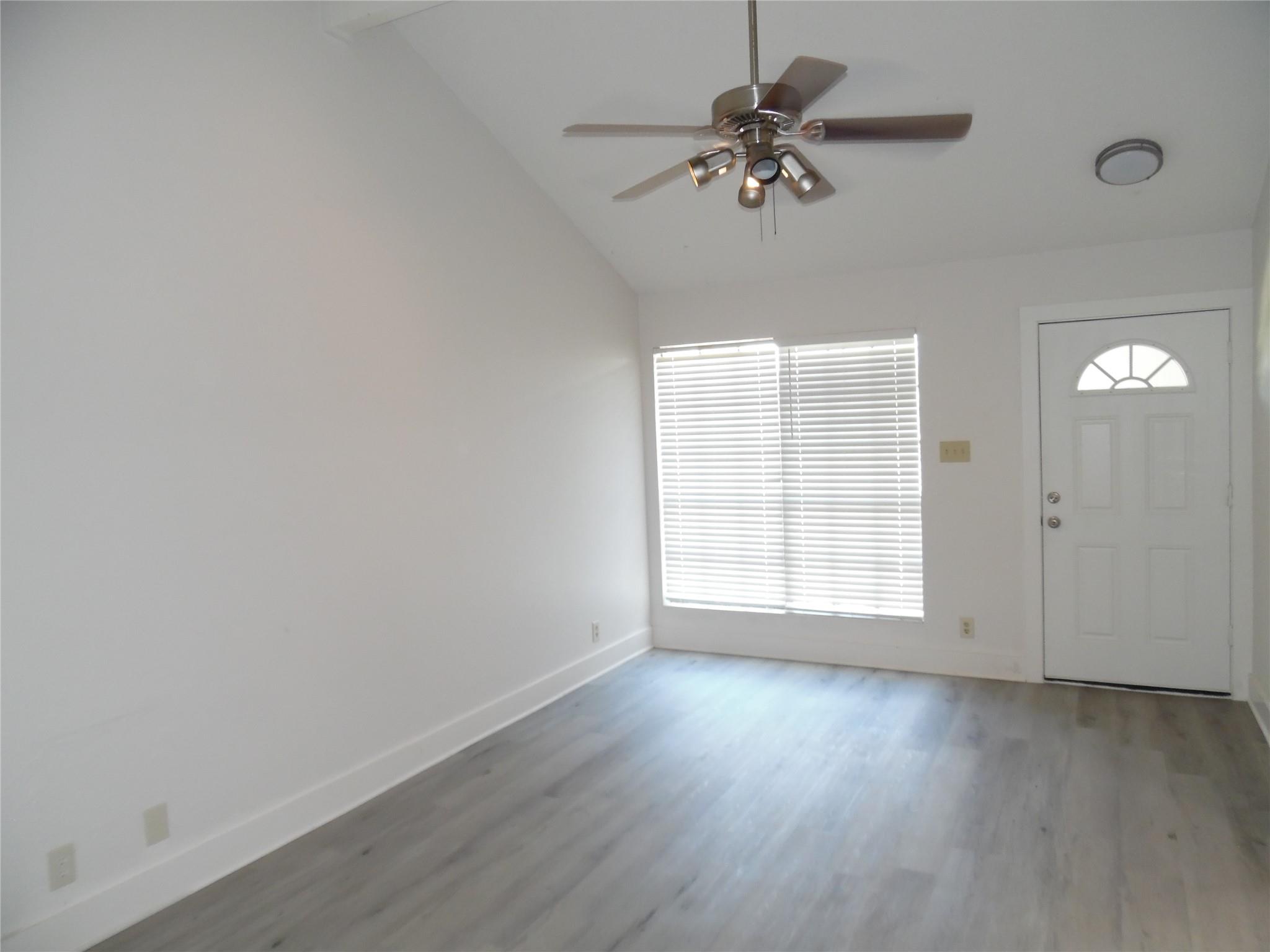 7400 Dixie Dr # B, Austin, TX 78744