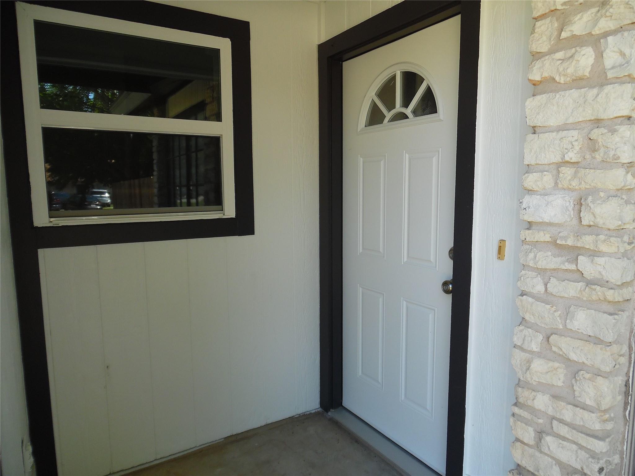 7400 Dixie Dr # B, Austin, TX 78744