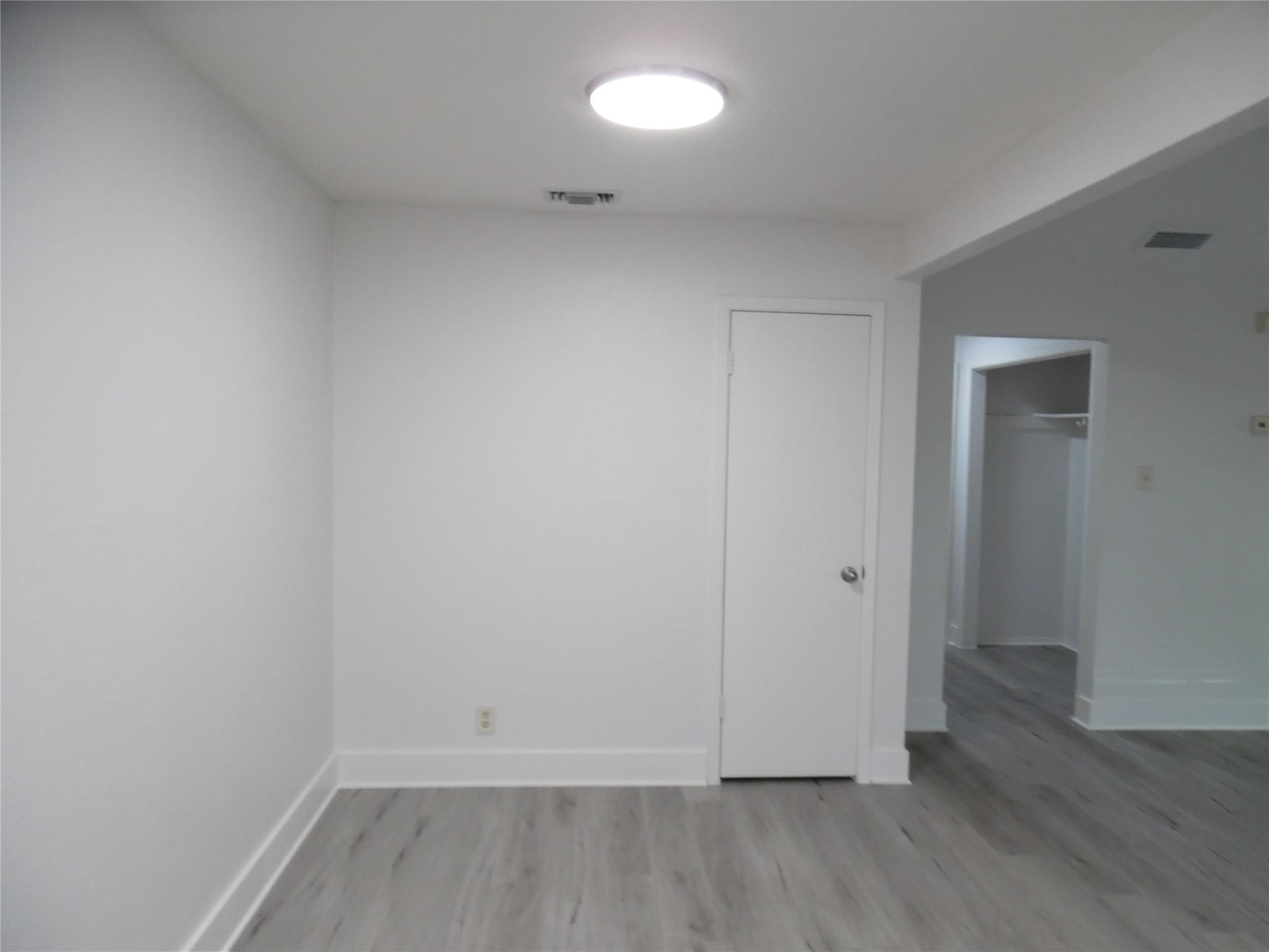 7400 Dixie Dr # B, Austin, TX 78744