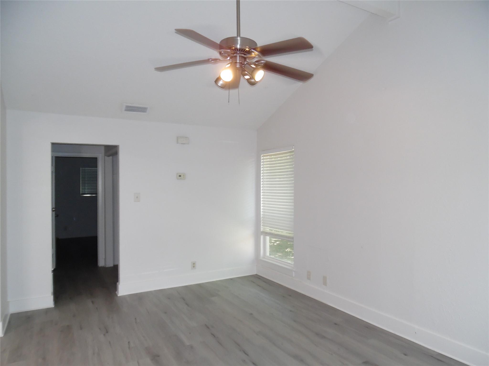7400 Dixie Dr # B, Austin, TX 78744