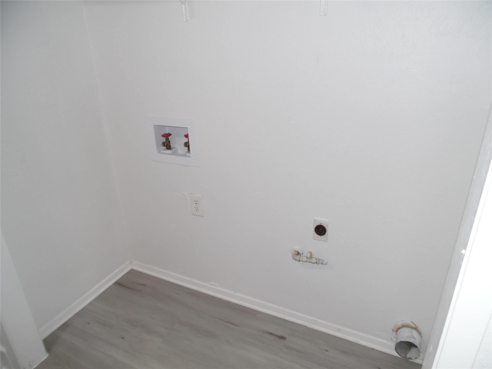 7400 Dixie Dr # B, Austin, TX 78744