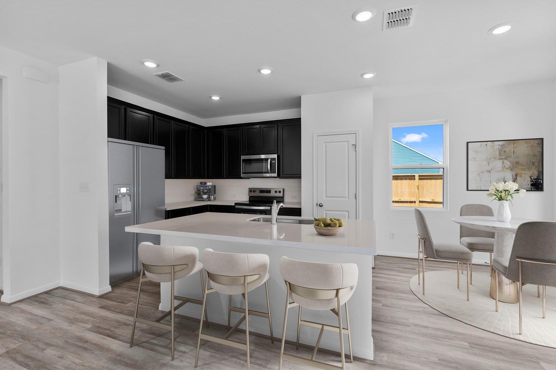 106 Pebblestream Pass, Taylor, TX 76574