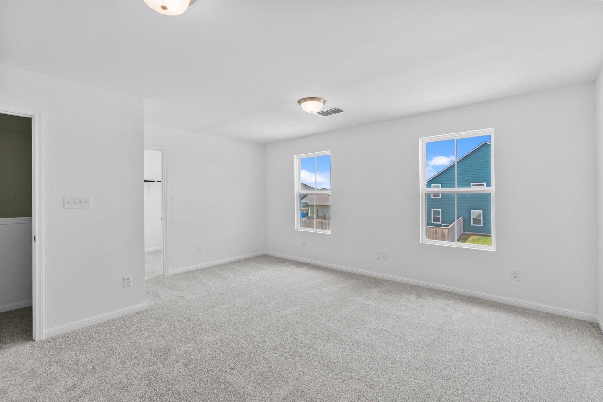 106 Pebblestream Pass, Taylor, TX 76574