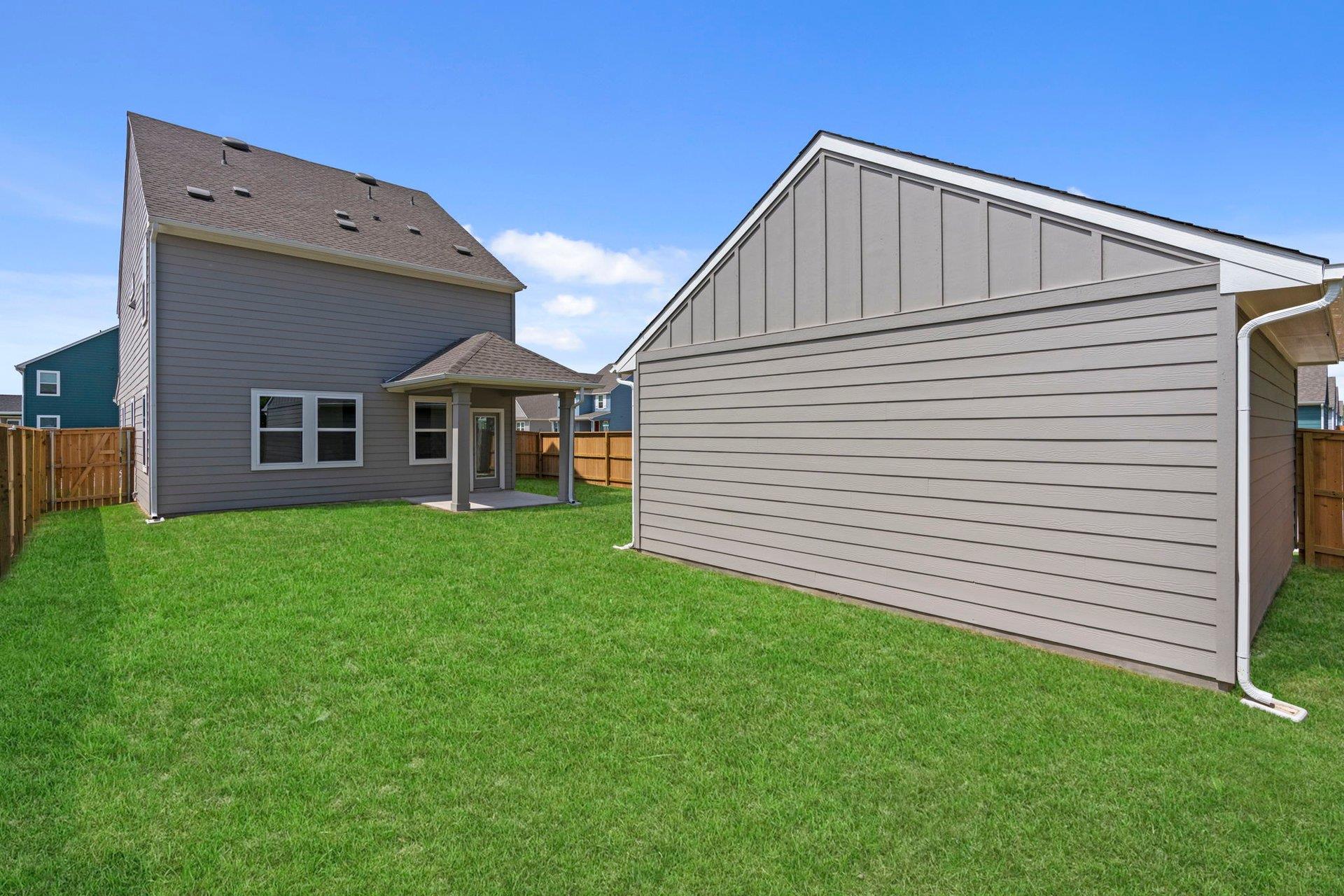 106 Pebblestream Pass, Taylor, TX 76574