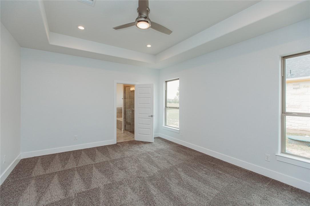127 Loon Dr, Bastrop, TX 78602
