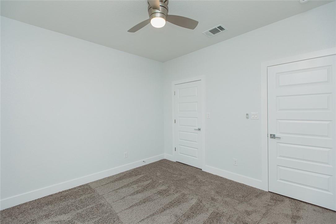 127 Loon Dr, Bastrop, TX 78602