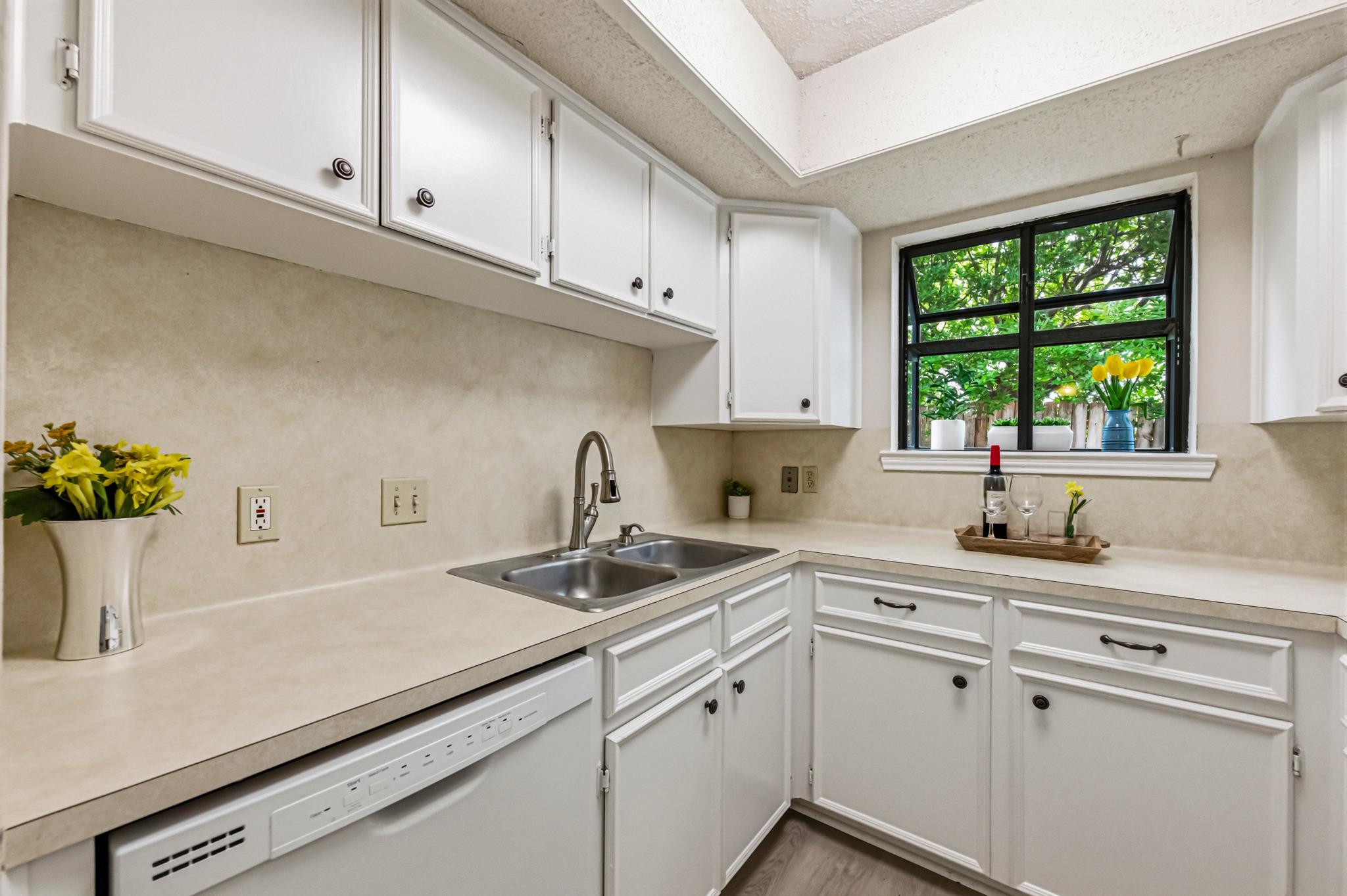 1217 Orchard Park Cir, Pflugerville, TX 78660