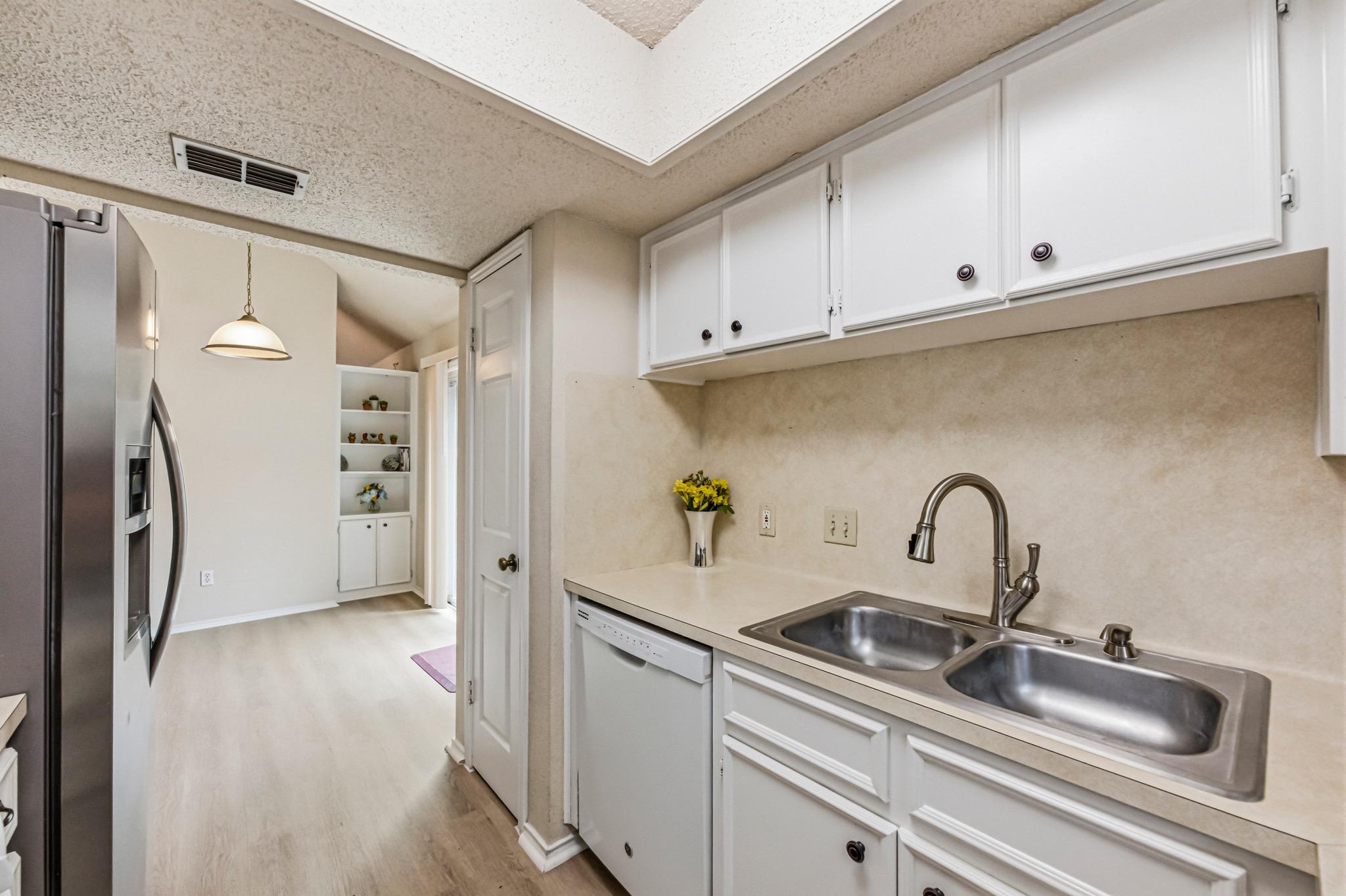 1217 Orchard Park Cir, Pflugerville, TX 78660