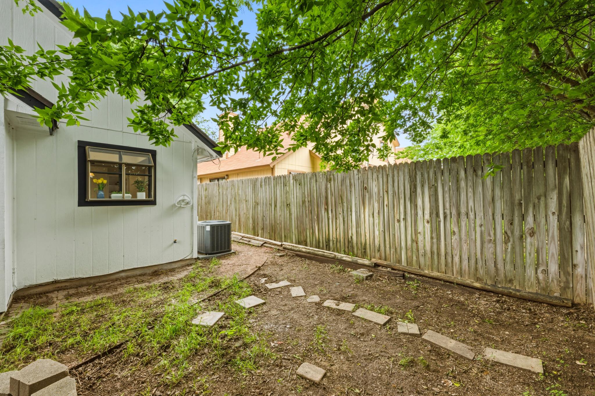 1217 Orchard Park Cir, Pflugerville, TX 78660