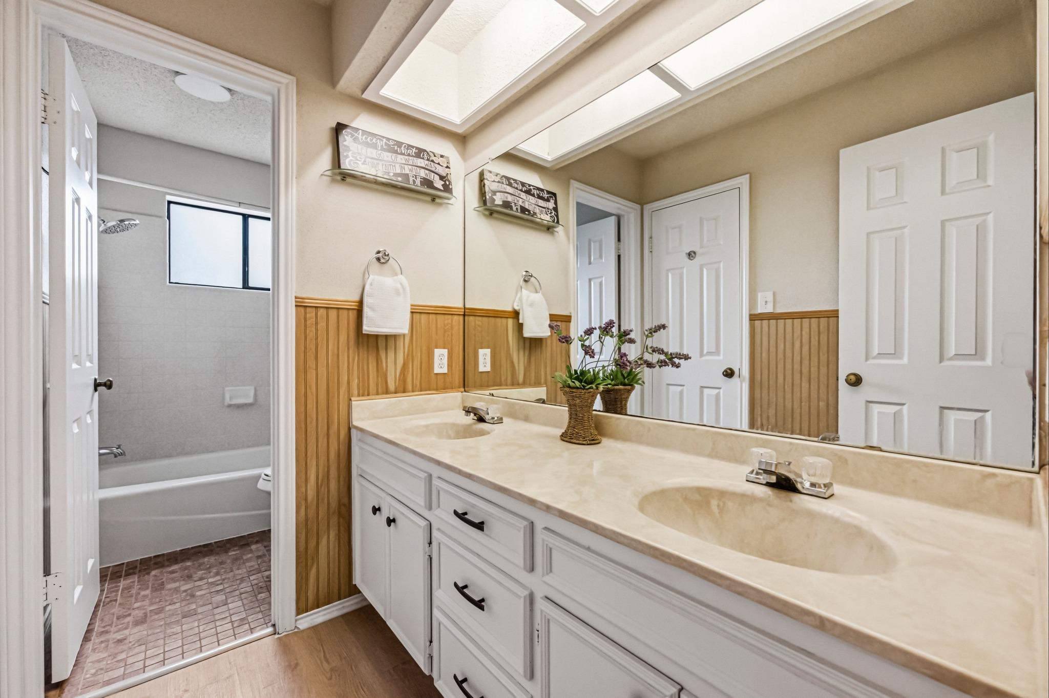 1217 Orchard Park Cir, Pflugerville, TX 78660